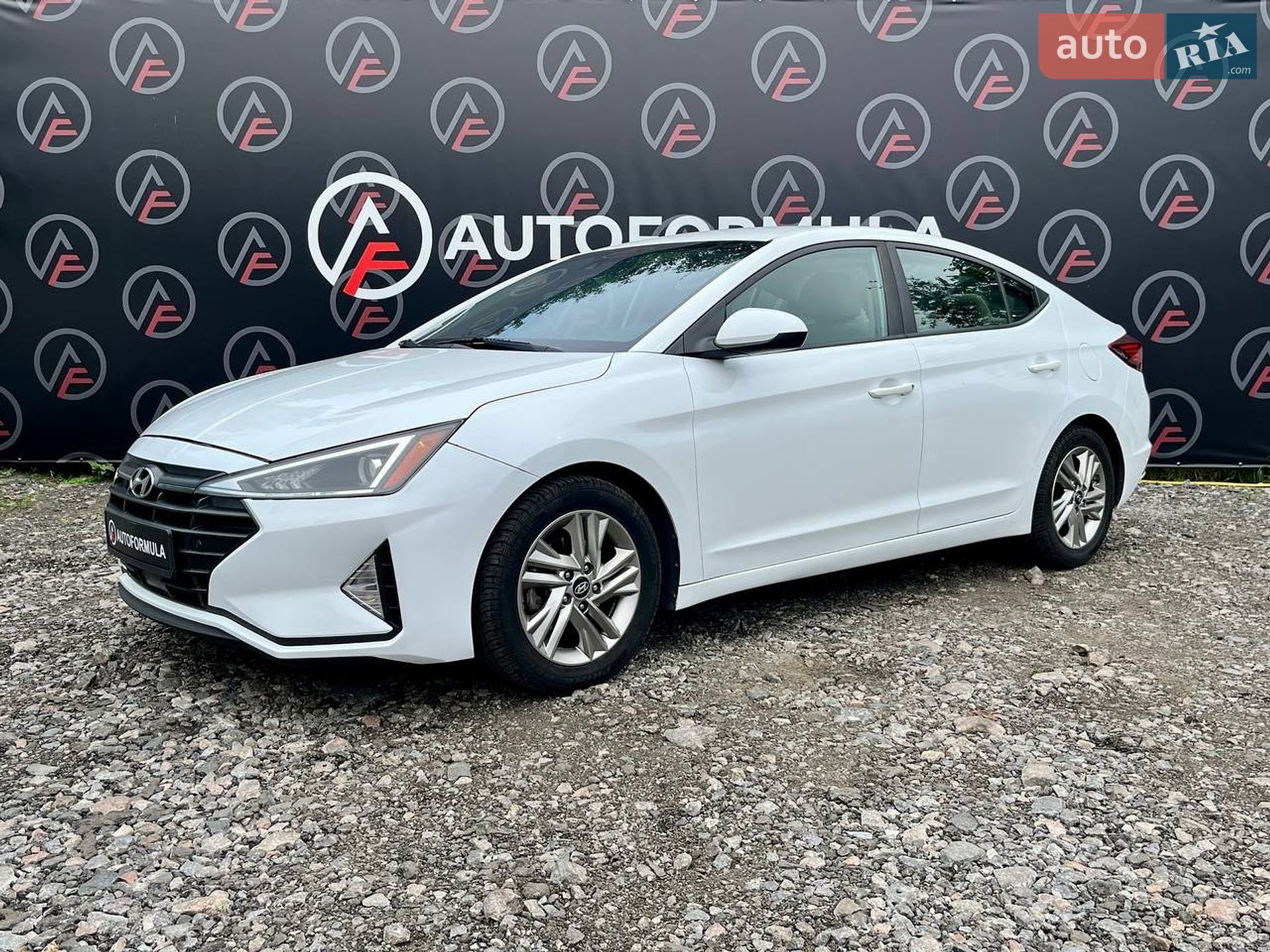 Hyundai Elantra 2018 VIN 5NPD84LF8KH409290 фото оголошення 3 з 27