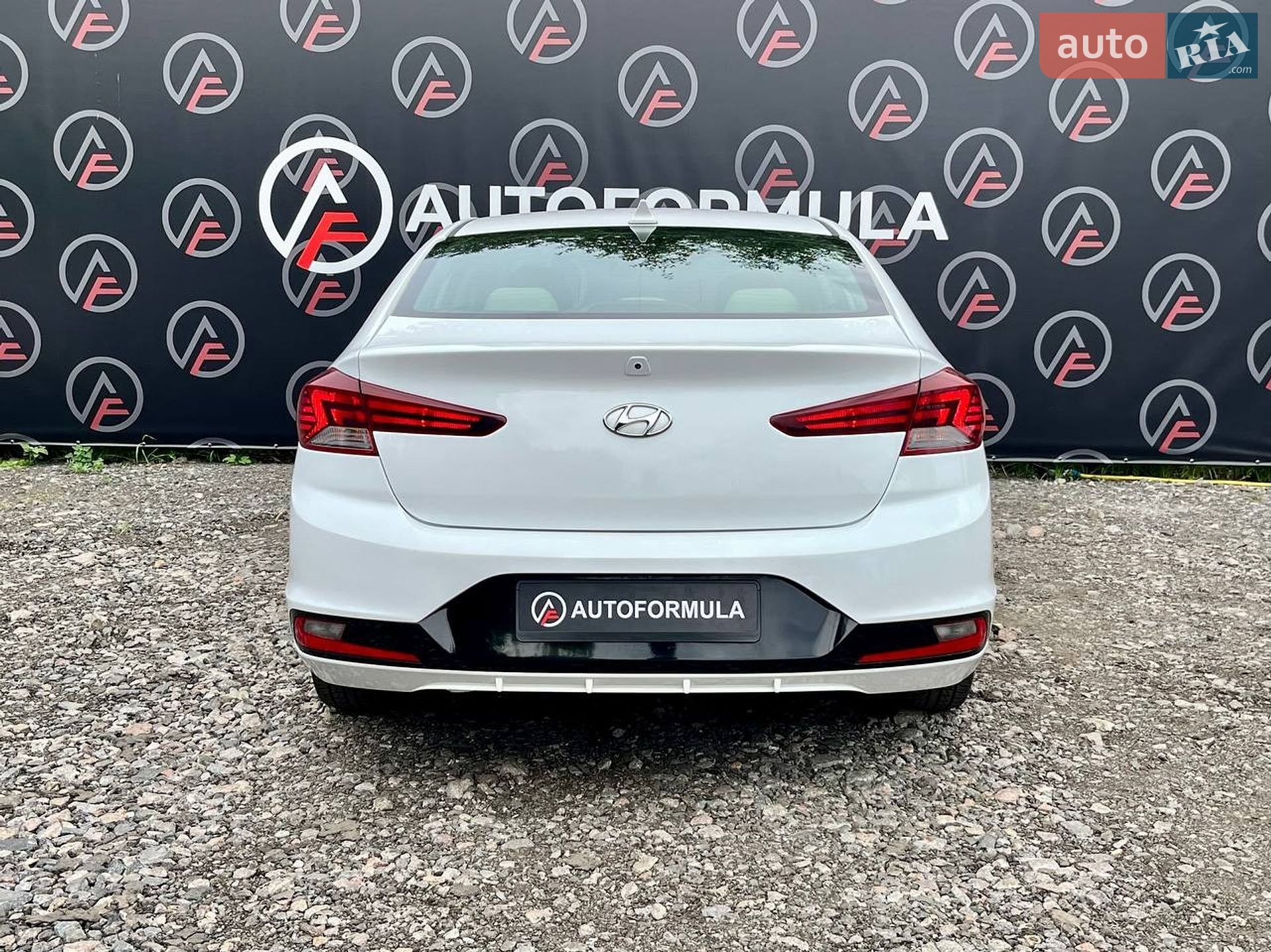 Hyundai Elantra 2018 VIN 5NPD84LF8KH409290 фото оголошення 7 з 27