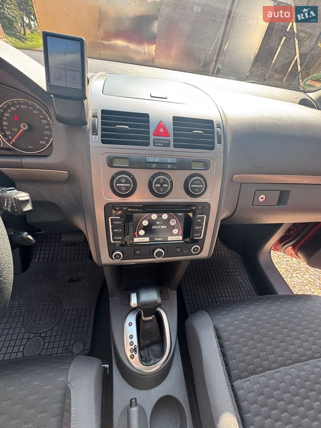 Volkswagen Touran 2010 VIN WVGZZZ1TZAW087547 фото оголошення 54 з 149