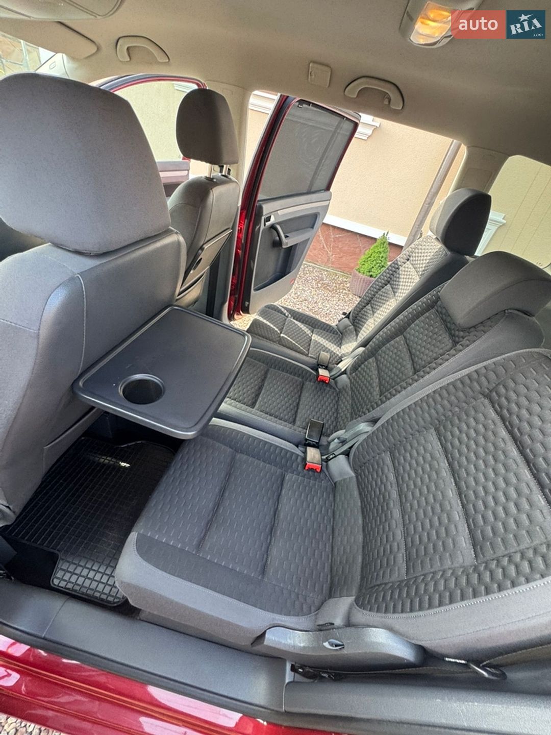 Volkswagen Touran 2010 VIN WVGZZZ1TZAW087547 фото оголошення 80 з 149