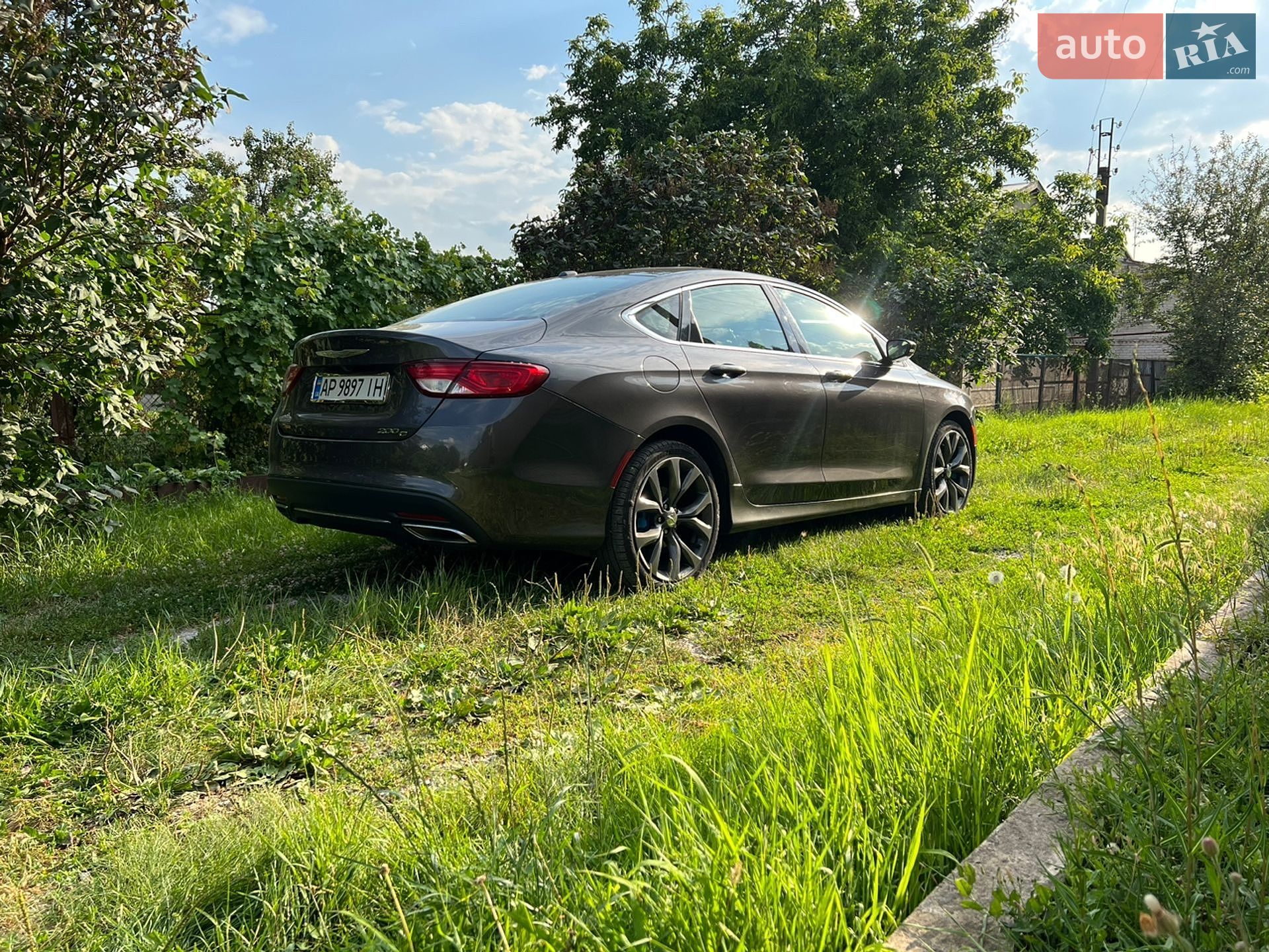 Chrysler 200 2016 VIN 1C3CCCCG5GN186442 фото оголошення 2 з 30