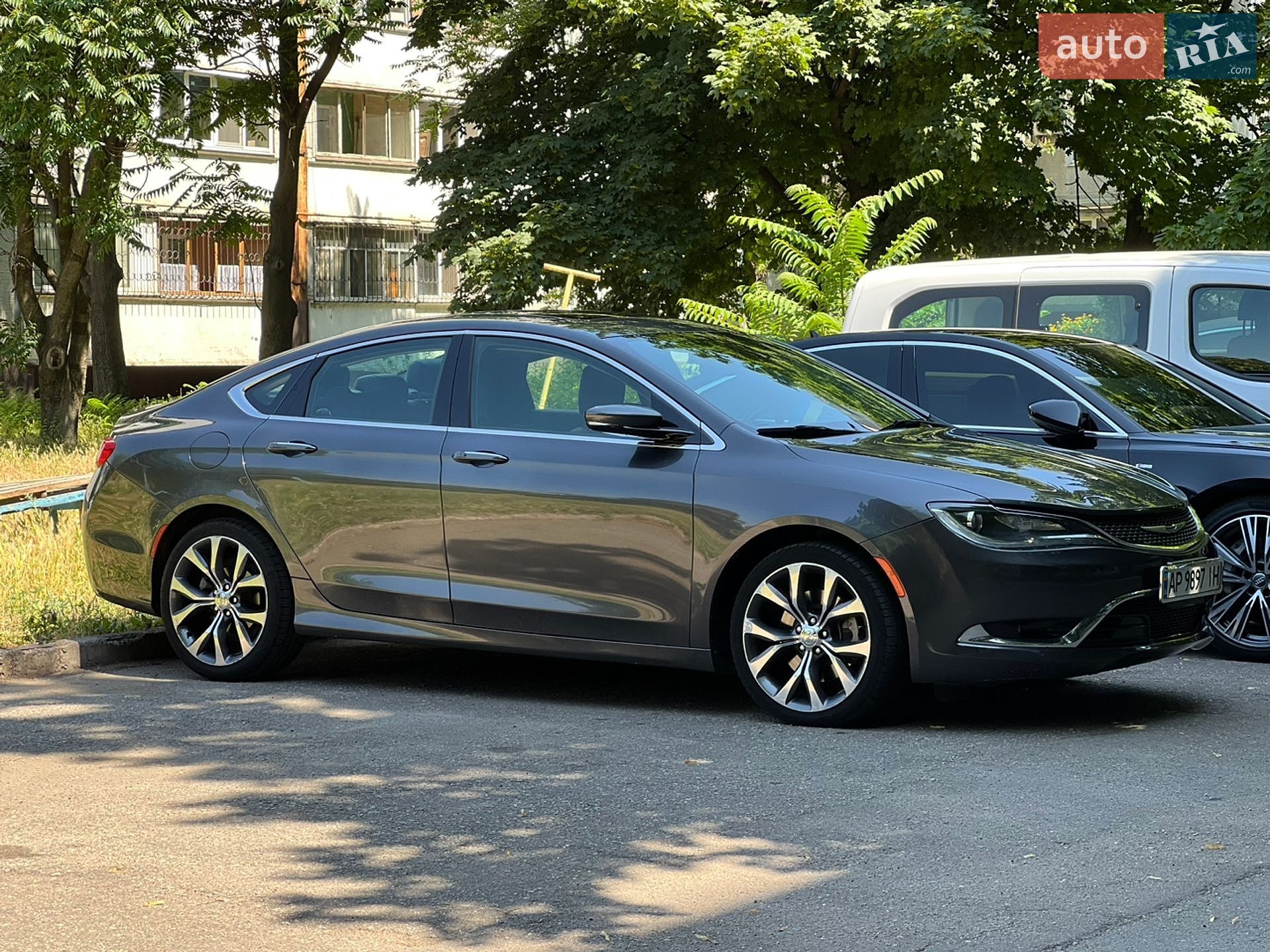 Chrysler 200 2016 VIN 1C3CCCCG5GN186442 фото оголошення 10 з 30