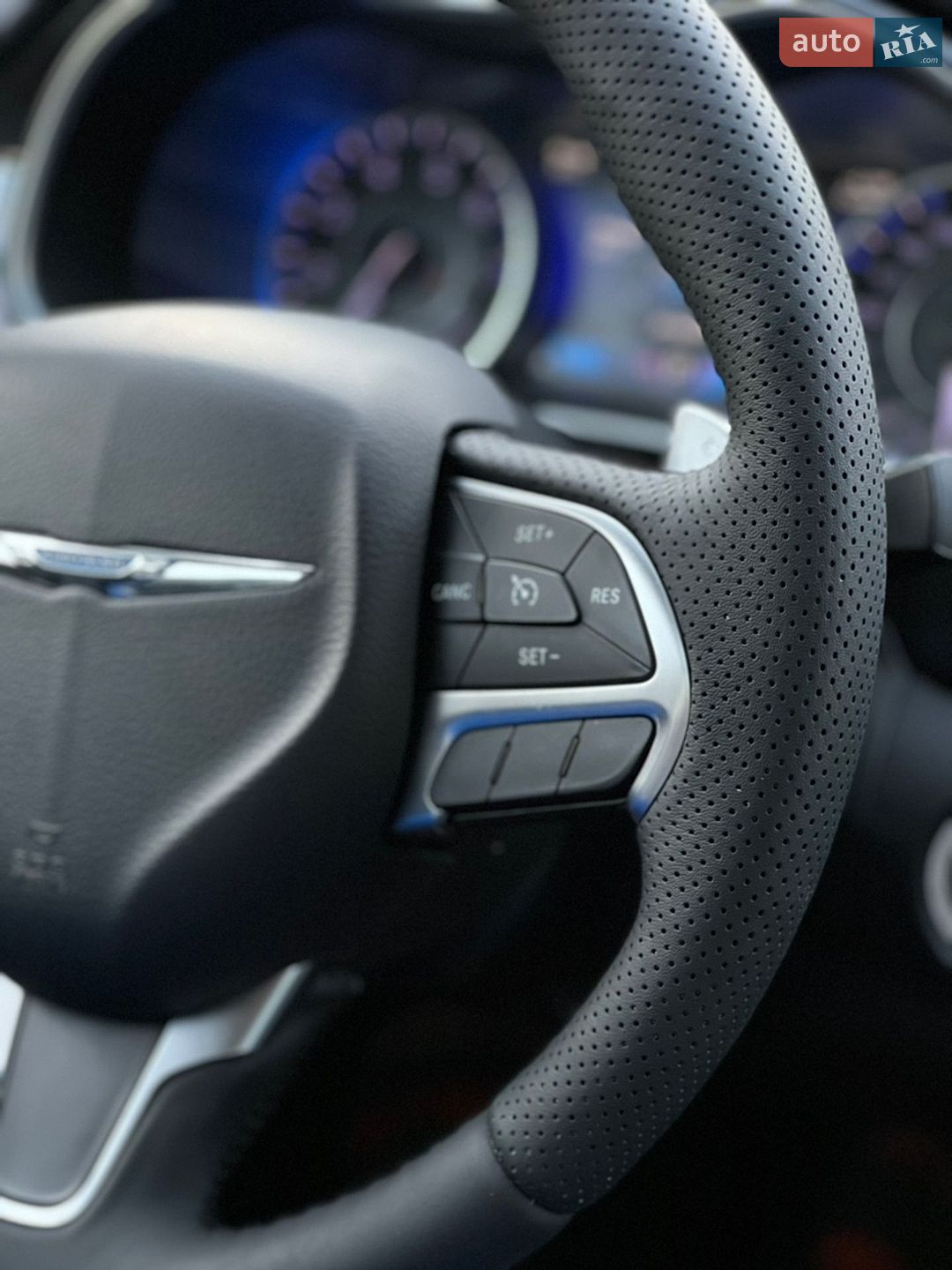 Chrysler 200 2016 VIN 1C3CCCCG5GN186442 фото оголошення 12 з 30