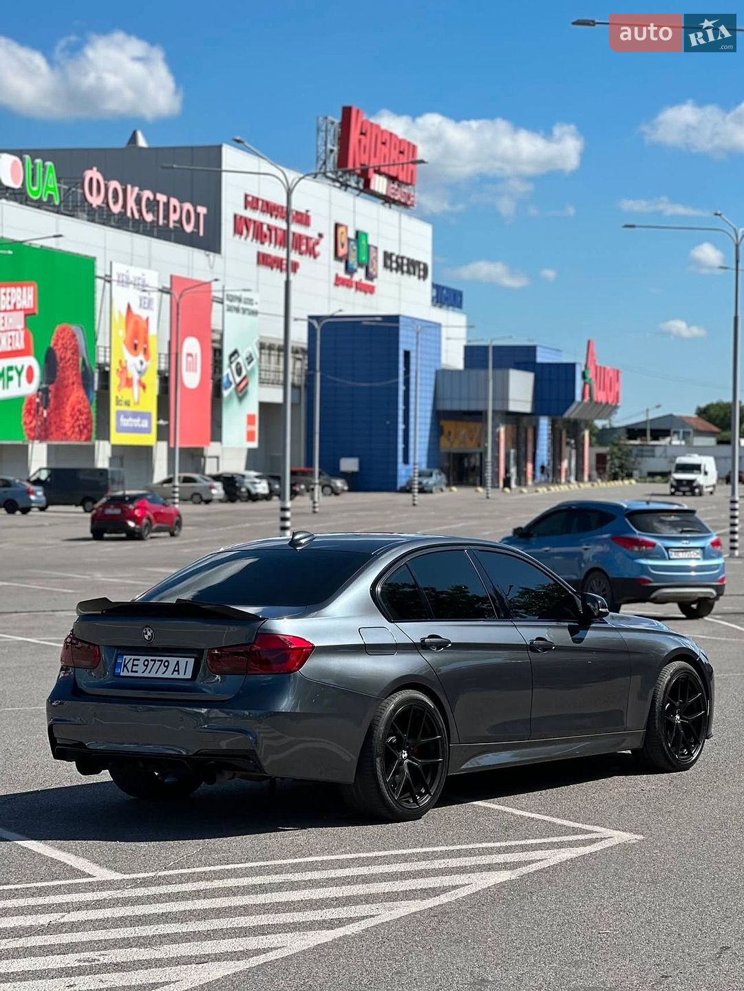 BMW 3 Series 2016 VIN WBA8B7G57GNT95327 фото оголошення 4 з 12