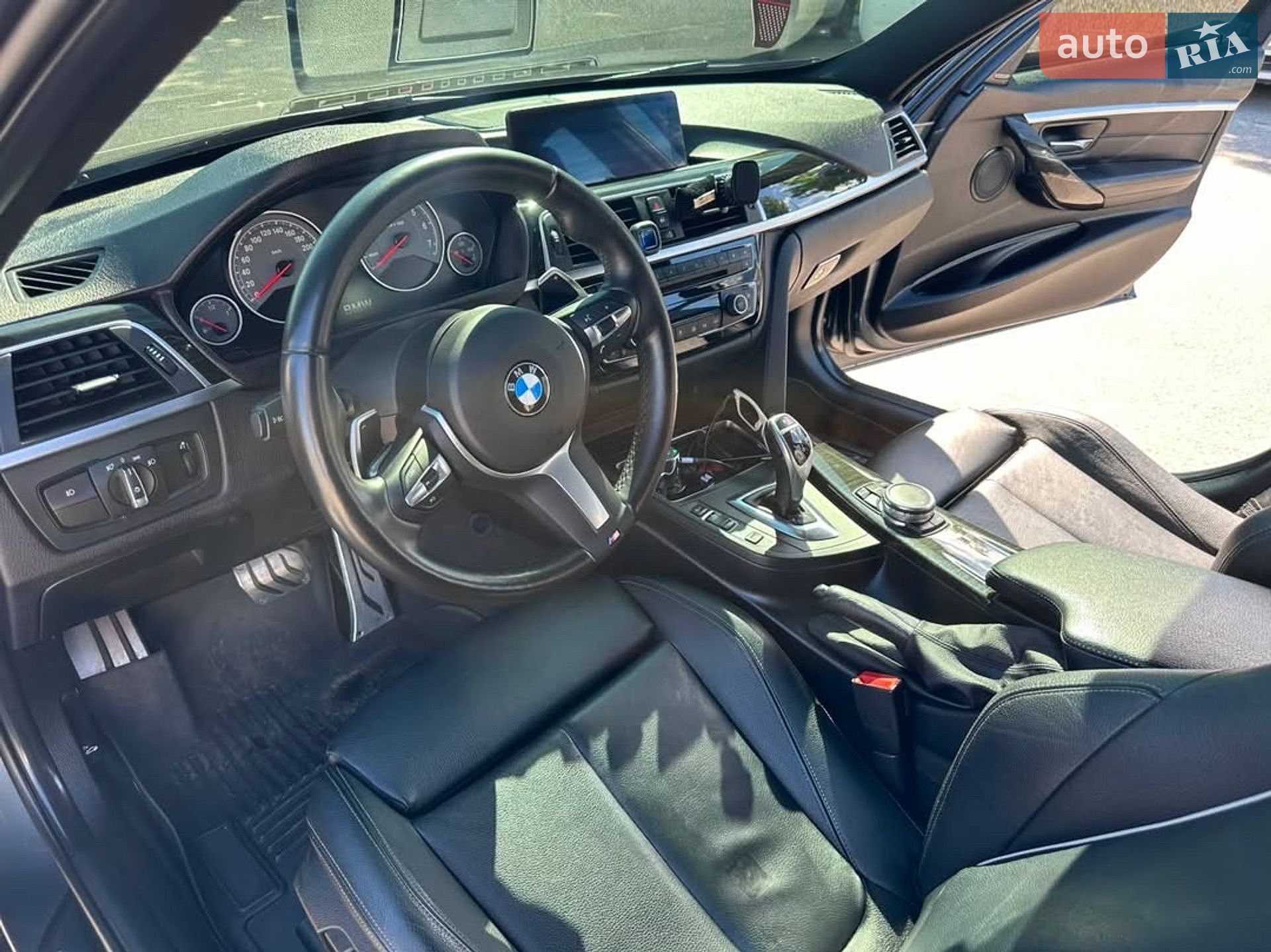 BMW 3 Series 2016 VIN WBA8B7G57GNT95327 фото оголошення 7 з 12