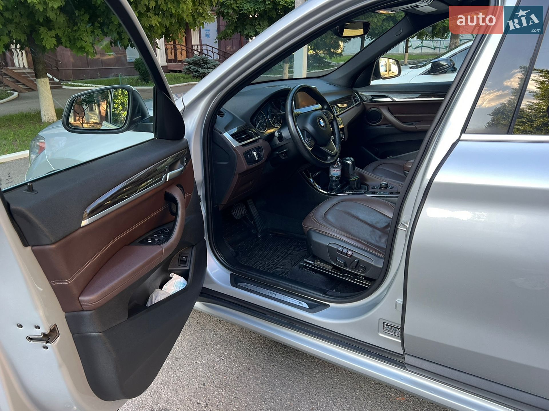 BMW X1 2016 VIN WBXHT3C36G5E48893 фото оголошення 9 з 16