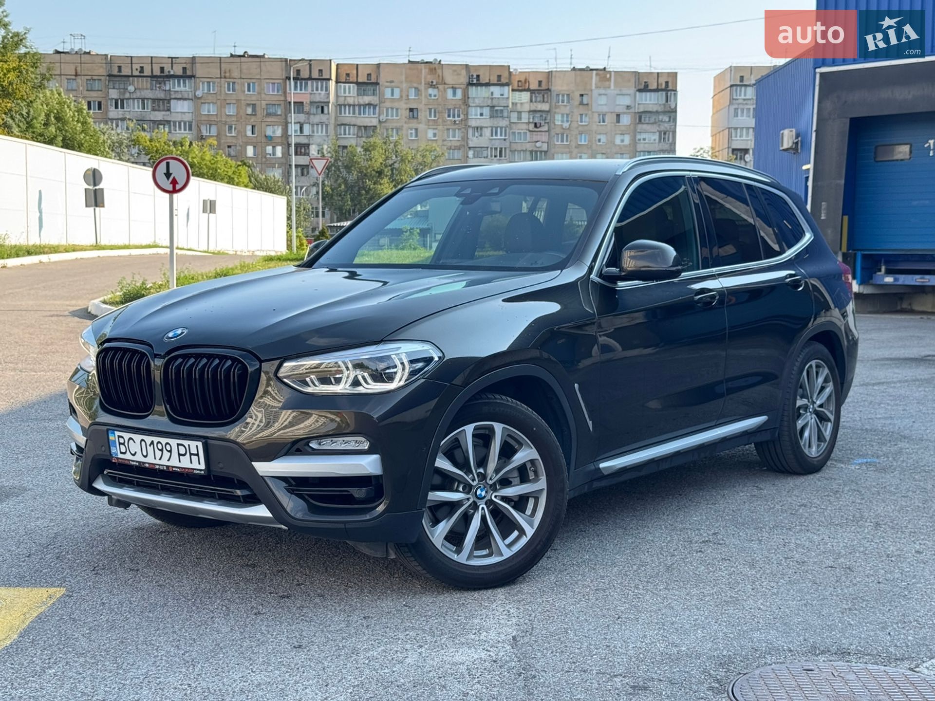 BMW X3 2019 VIN 5UXTR9C51KLP92335 фото оголошення 4 з 19