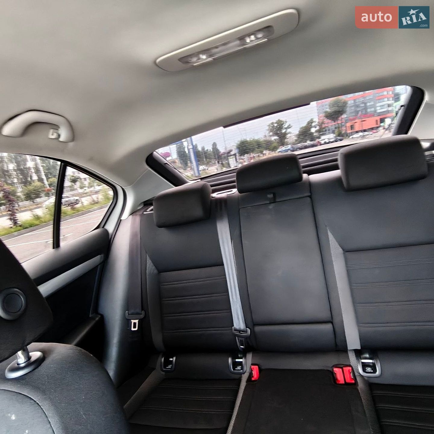 Skoda Octavia 2019 VIN TMBAG7NE5L0076136 фото оголошення 16 з 17