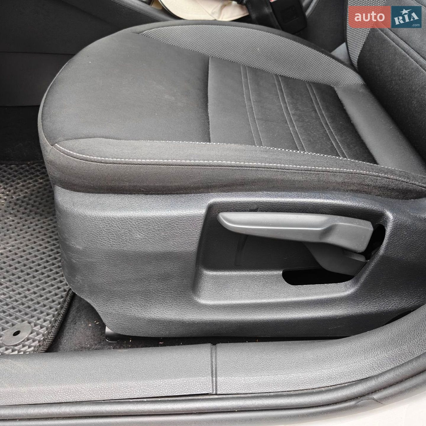 Skoda Octavia 2019 VIN TMBAG7NE5L0076136 фото оголошення 13 з 17