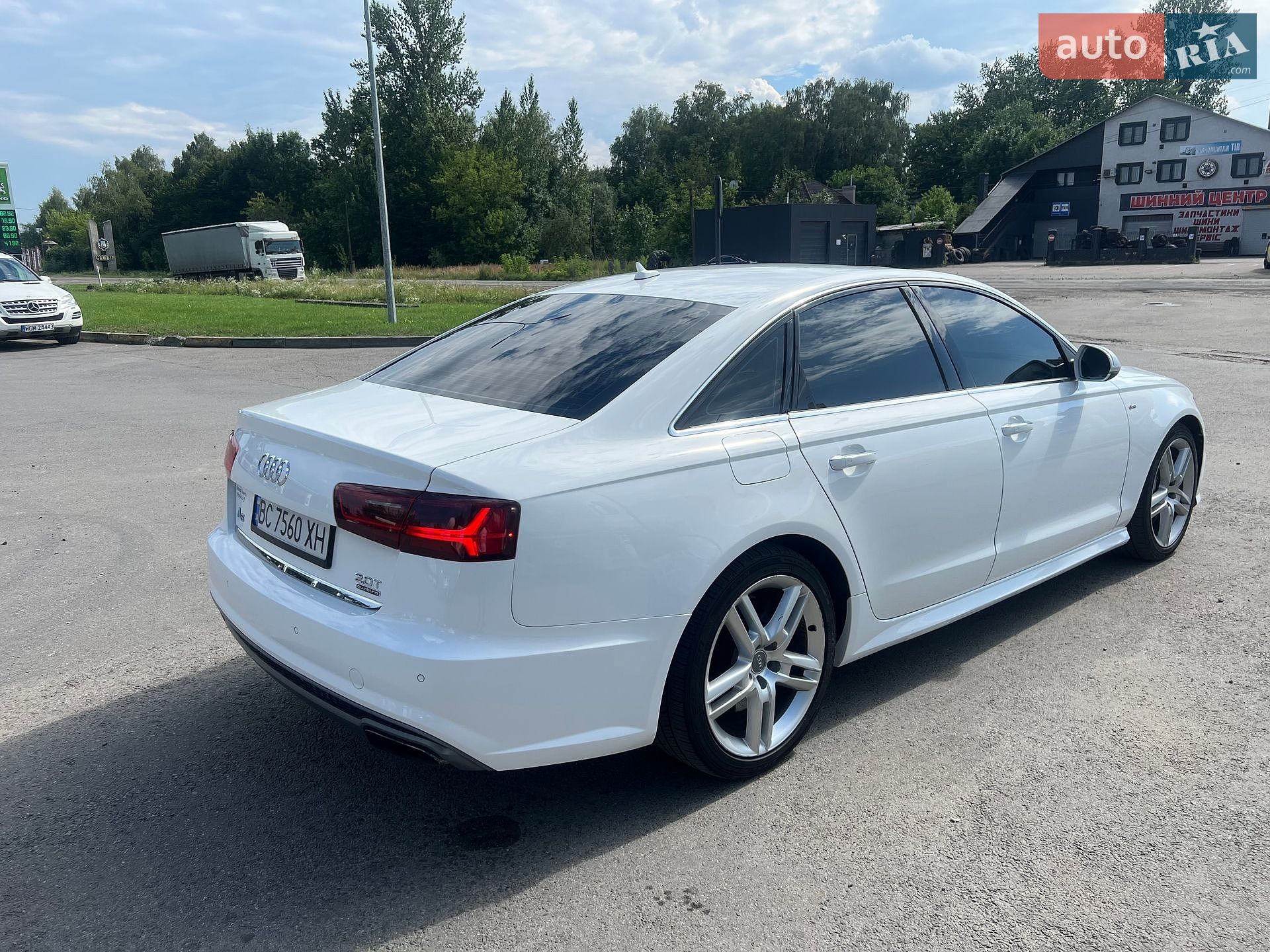 Audi A6 2015 VIN WAUGFAFC4GN066372 фото оголошення 11 з 20
