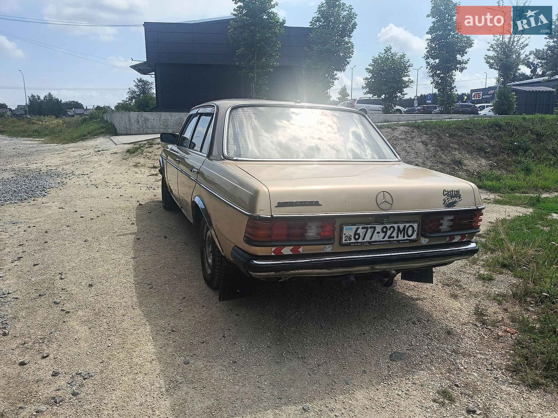 Mercedes-Benz 190 1985 VIN WDB12313010257381 фото оголошення 4 з 8