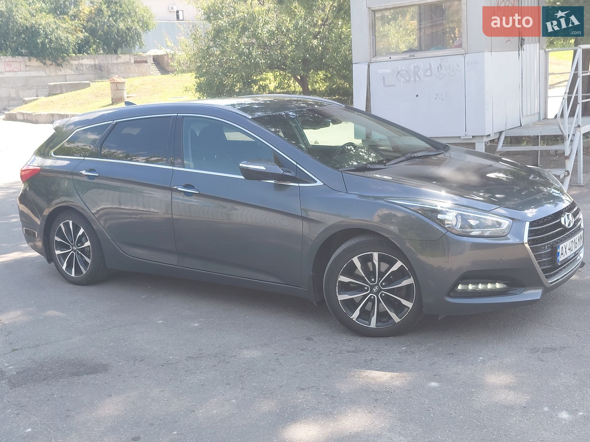 Hyundai i40 2016 VIN KMHLC81UAGU124528 фото оголошення 3 з 15
