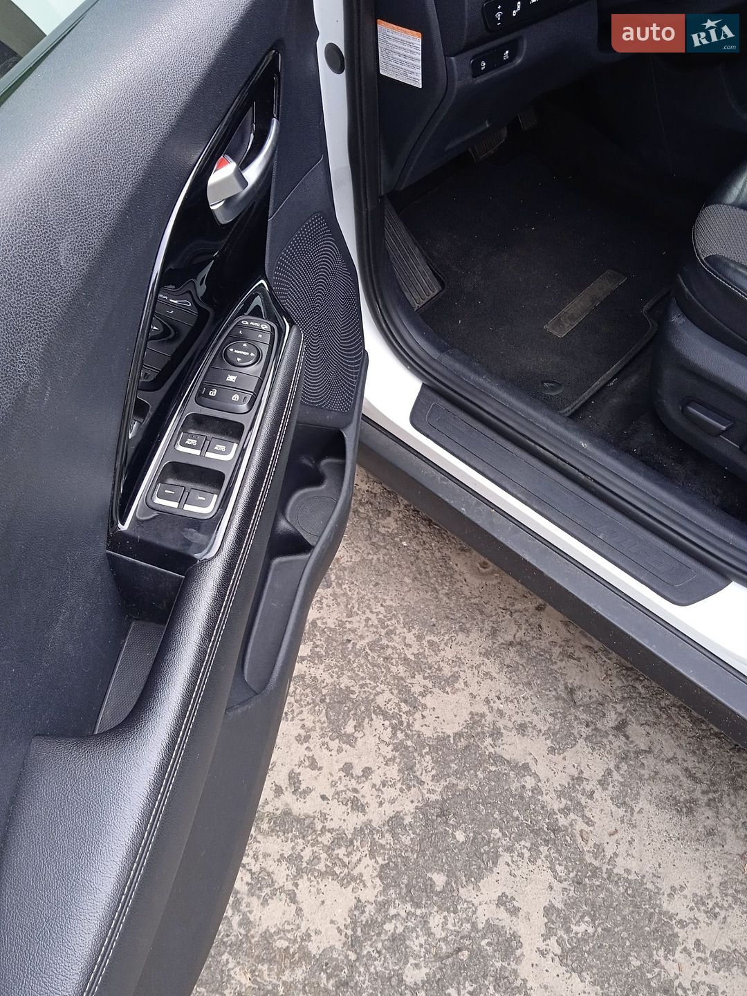 Kia Niro 2022 VIN KNDCC3LG0N5159867 фото оголошення 16 з 27