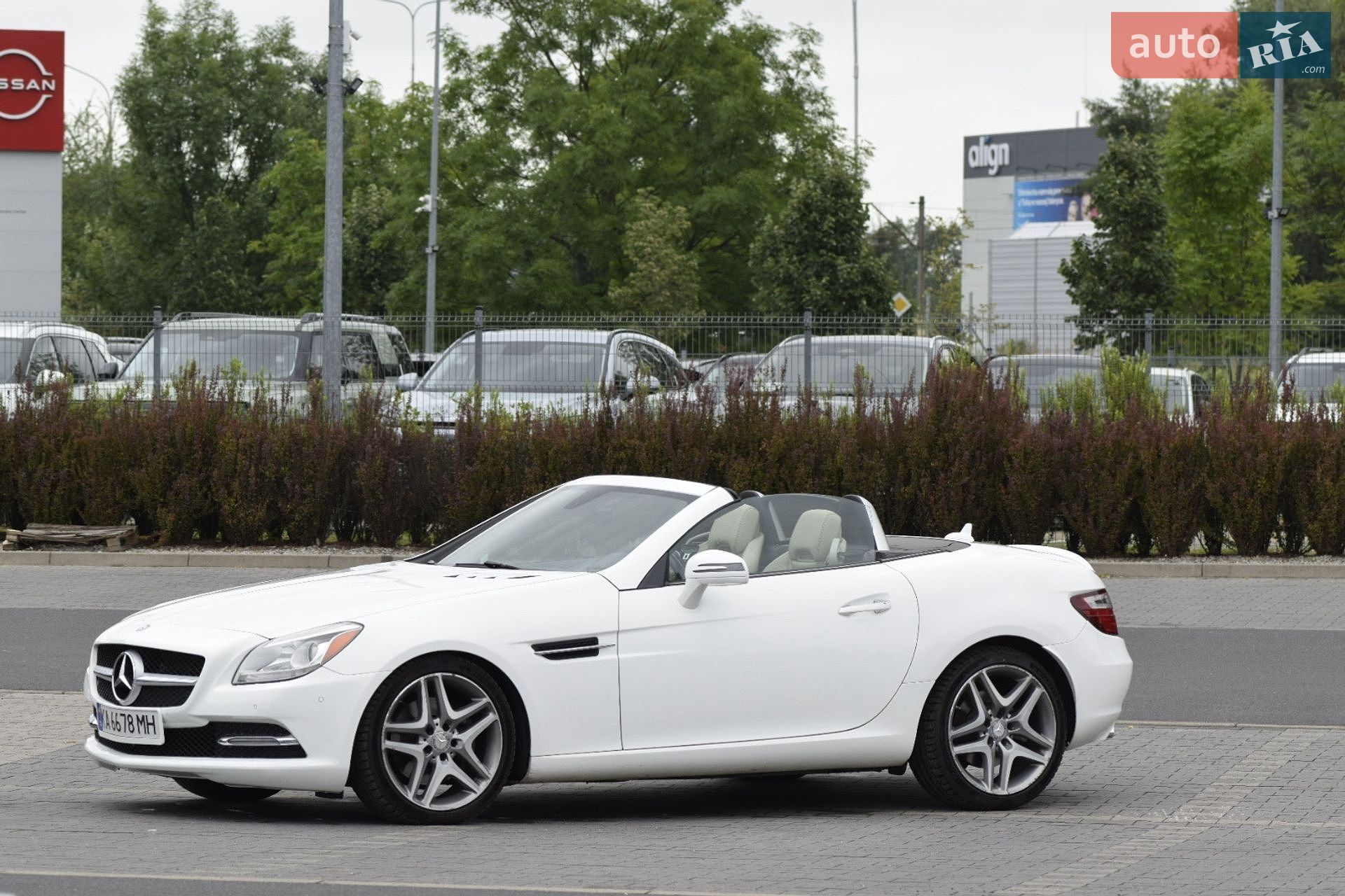 Mercedes-Benz SLK-Class 2016 VIN WDDPK3JA1GF123627 фото оголошення 2 з 22