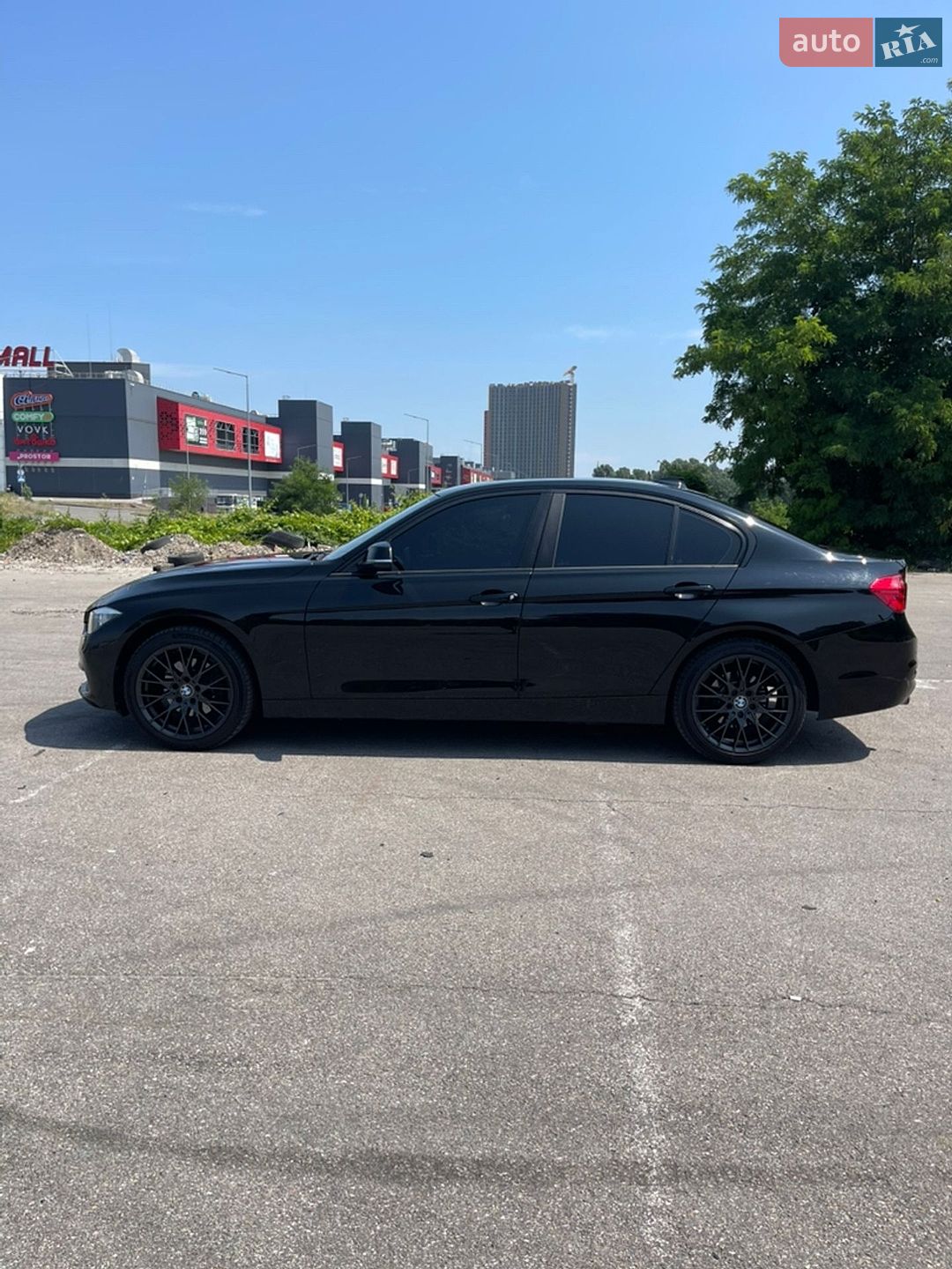 BMW 3 Series 2017 VIN WBA8E1G31HNU18394 фото оголошення 5 з 29