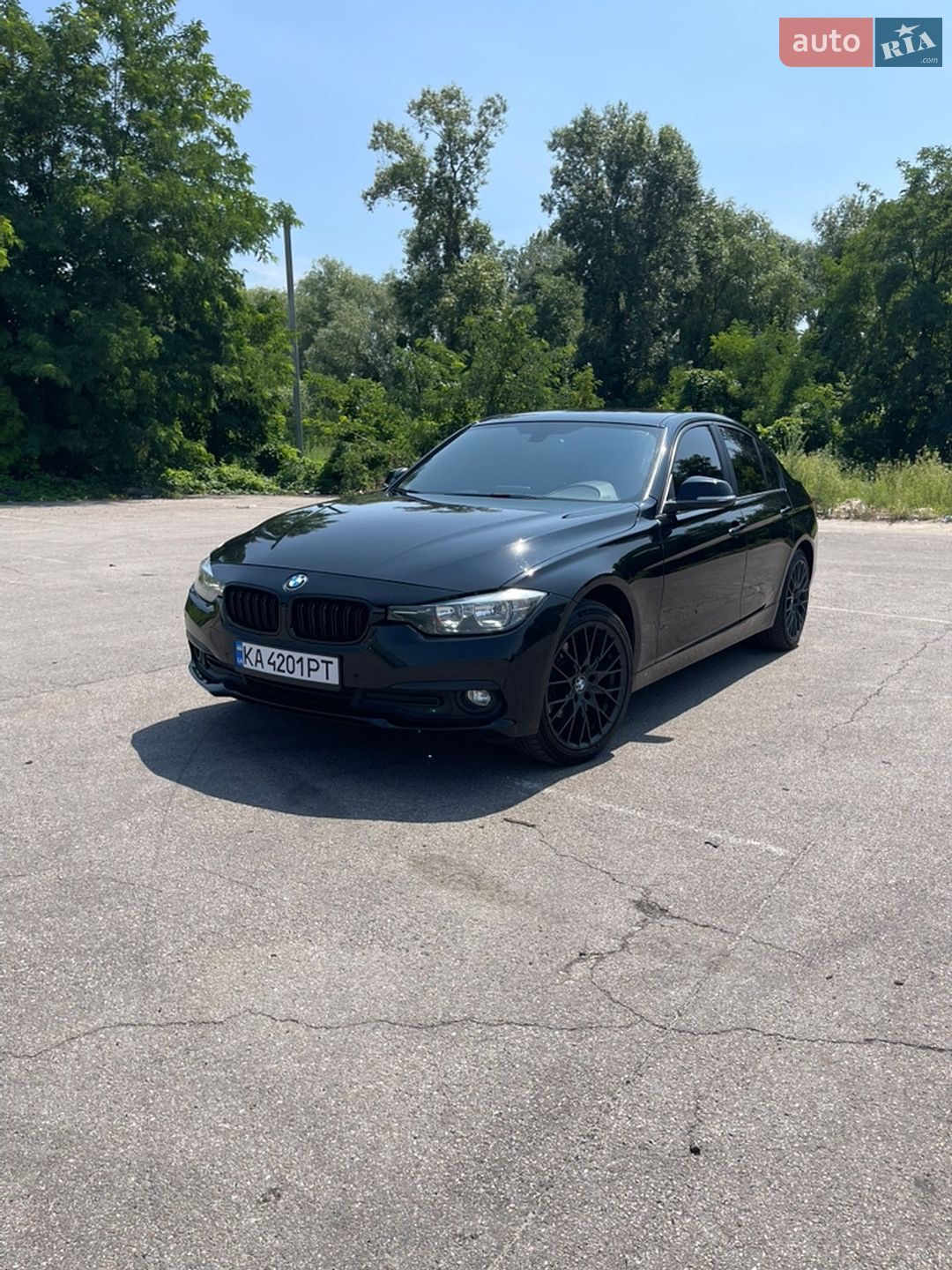 BMW 3 Series 2017 VIN WBA8E1G31HNU18394 фото оголошення 3 з 29