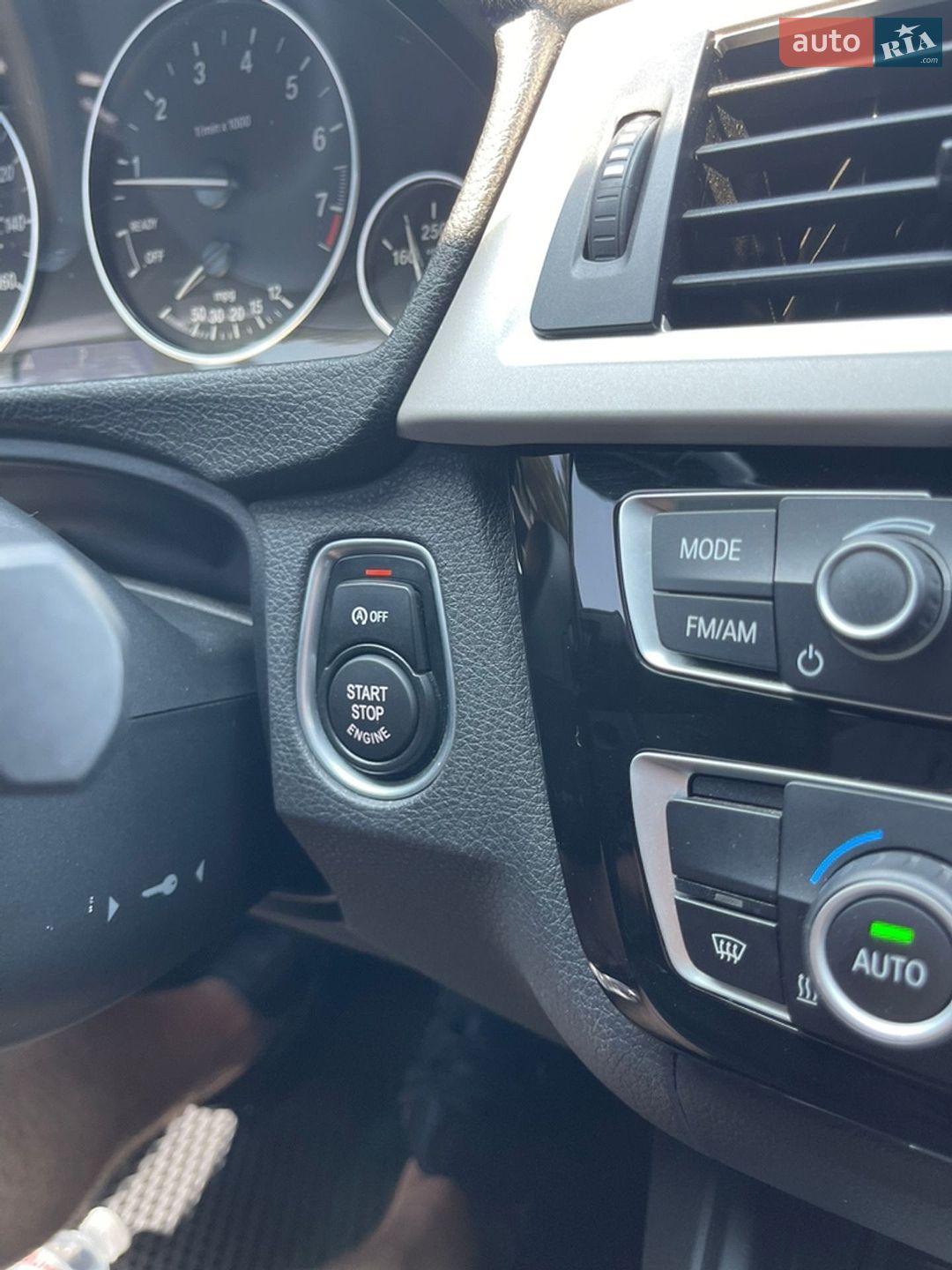 BMW 3 Series 2017 VIN WBA8E1G31HNU18394 фото оголошення 26 з 29