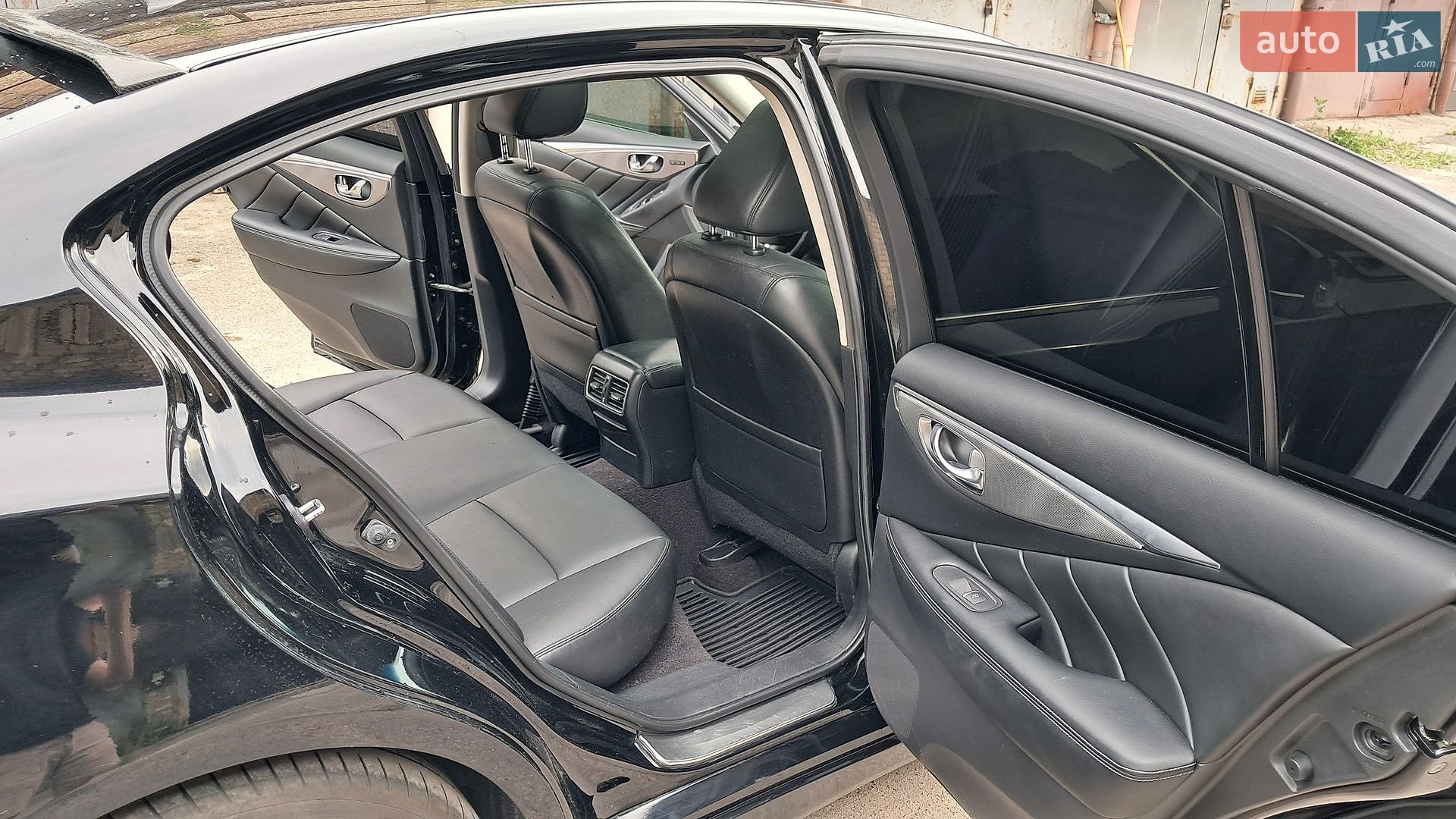 Infiniti Q50 2016 VIN JN1EV7ARXGM342168 фото оголошення 13 з 39