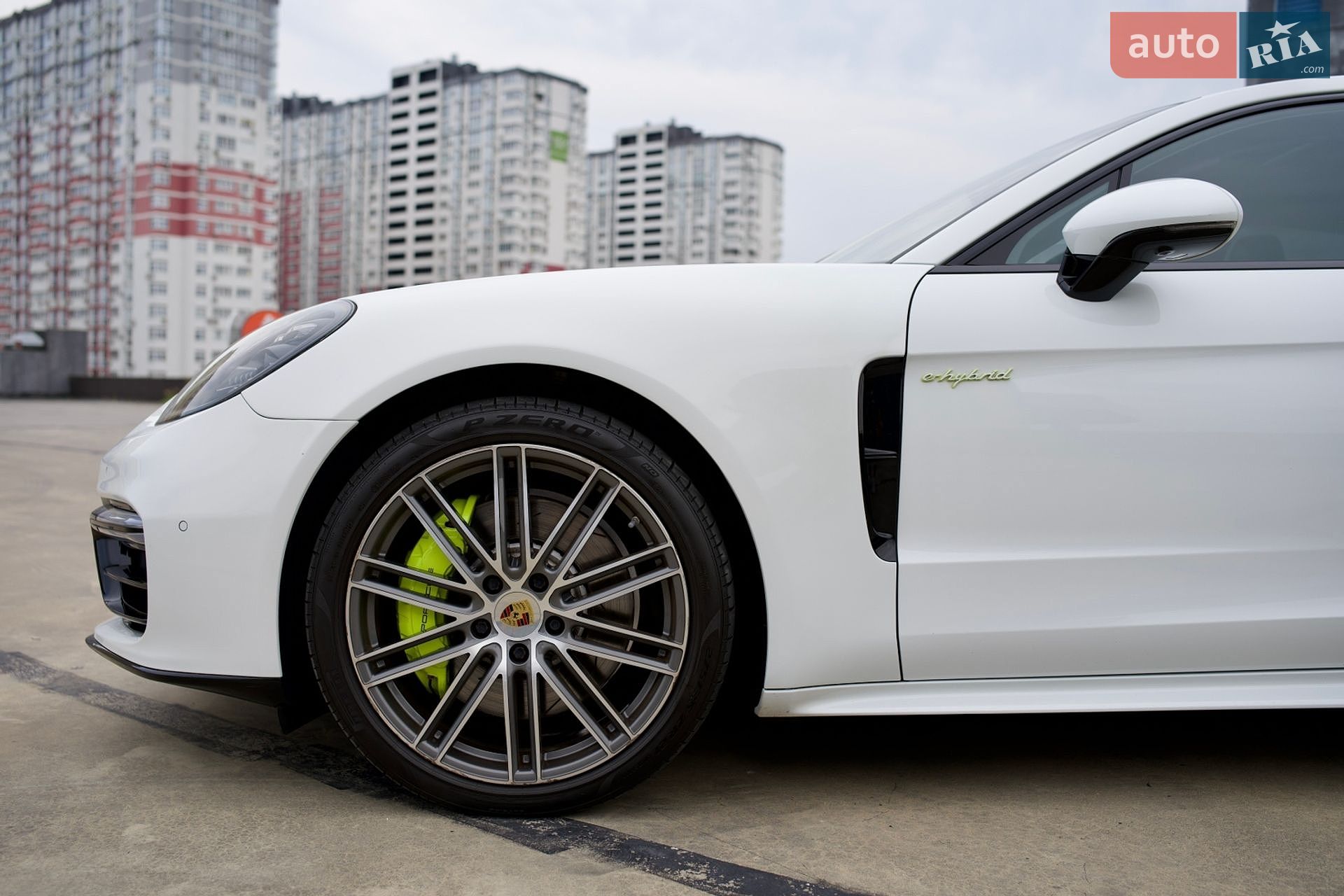 Porsche Panamera 2019 VIN WP0ZZZ97ZKL124329 фото оголошення 8 з 48