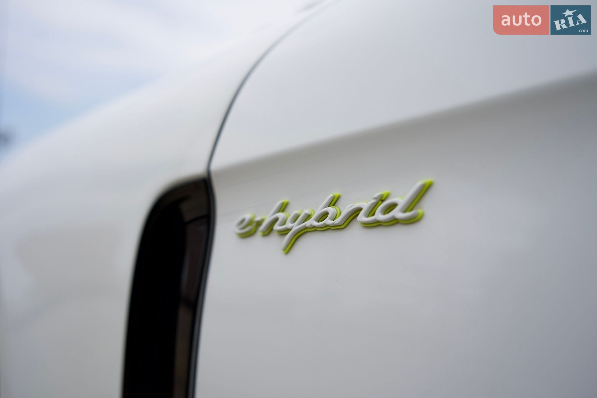 Porsche Panamera 2019 VIN WP0ZZZ97ZKL124329 фото оголошення 11 з 48