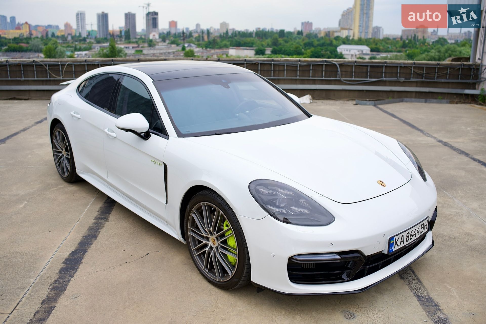 Porsche Panamera 2019 VIN WP0ZZZ97ZKL124329 фото оголошення 15 з 48