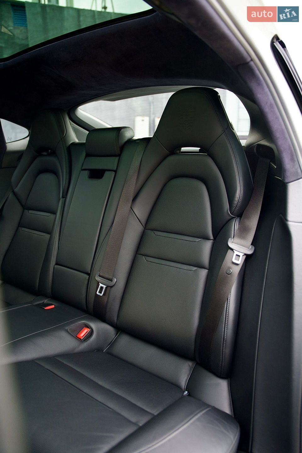 Porsche Panamera 2019 VIN WP0ZZZ97ZKL124329 фото оголошення 43 з 48