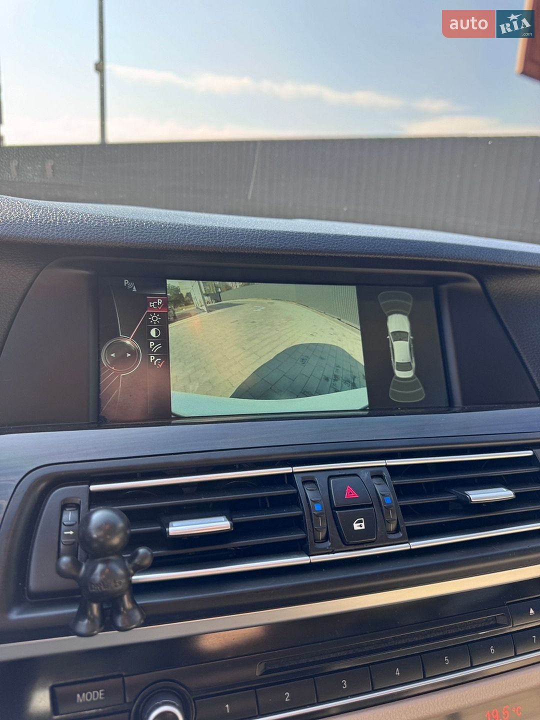 BMW 5 Series 2012 VIN WBAFZ9C52DC751968 фото оголошення 15 з 16