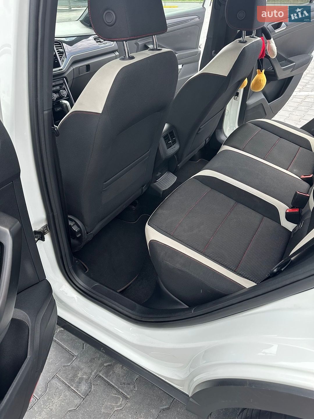 Volkswagen T-Roc 2019 VIN WVGZZZA1ZKV502308 фото оголошення 6 з 12