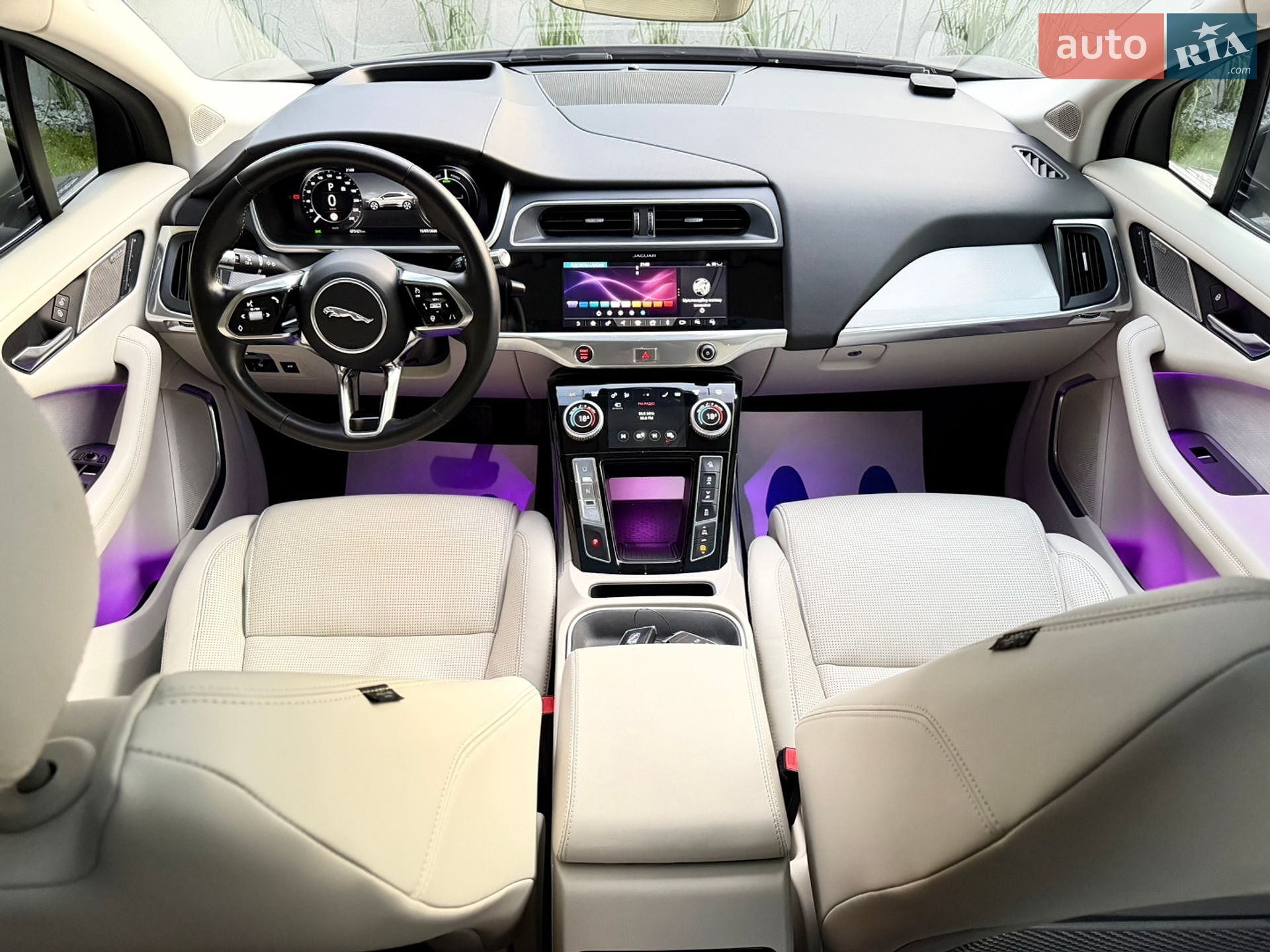Jaguar I-Pace 2018 VIN SADHA2B15K1F63423 фото оголошення 2 з 103