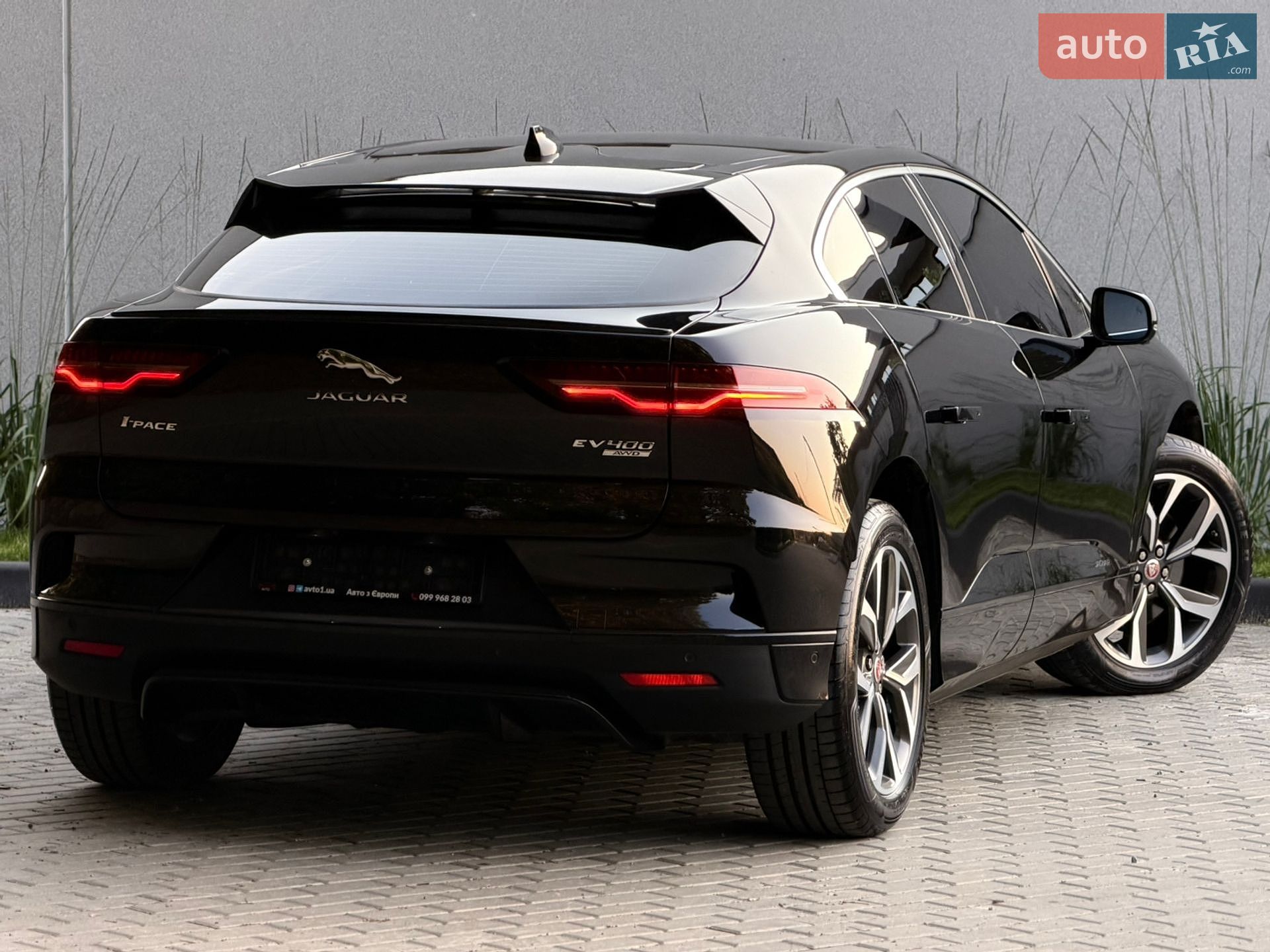 Jaguar I-Pace 2018 VIN SADHA2B15K1F63423 фото оголошення 19 з 103