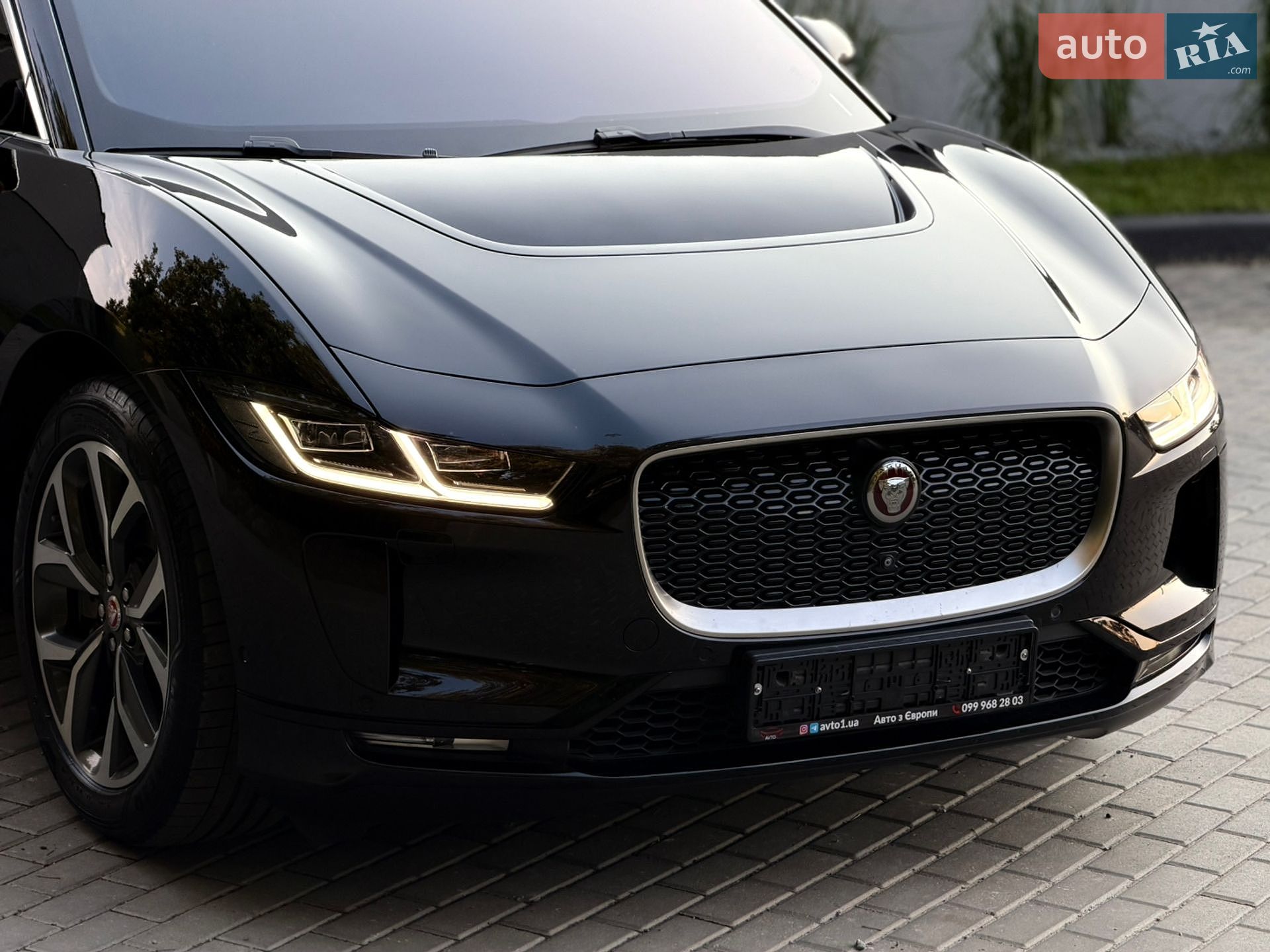Jaguar I-Pace 2018 VIN SADHA2B15K1F63423 фото оголошення 23 з 103