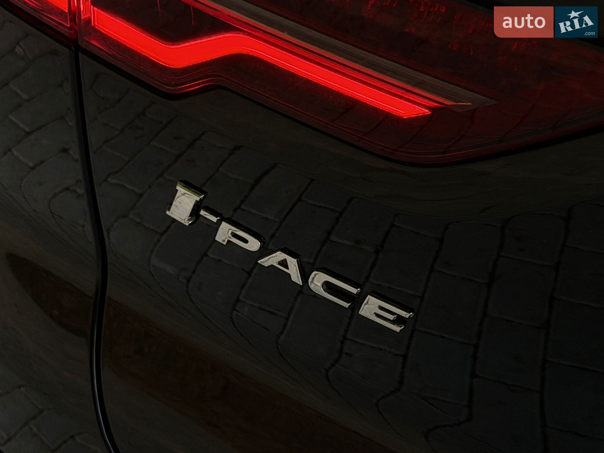 Jaguar I-Pace 2018 VIN SADHA2B15K1F63423 фото оголошення 31 з 103