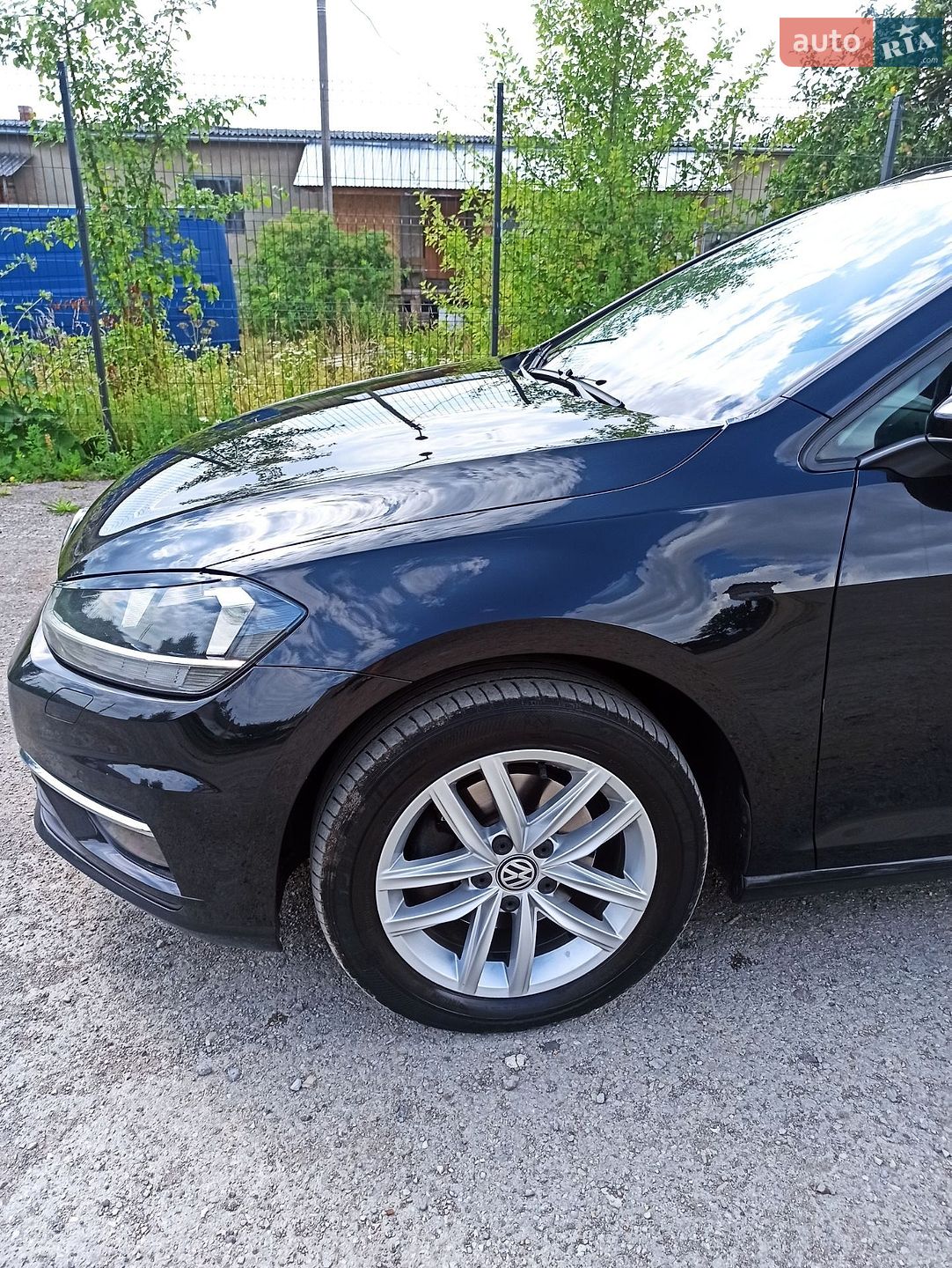 Volkswagen Golf 2017 VIN WVWZZZAUZHP765919 фото оголошення 2 з 24