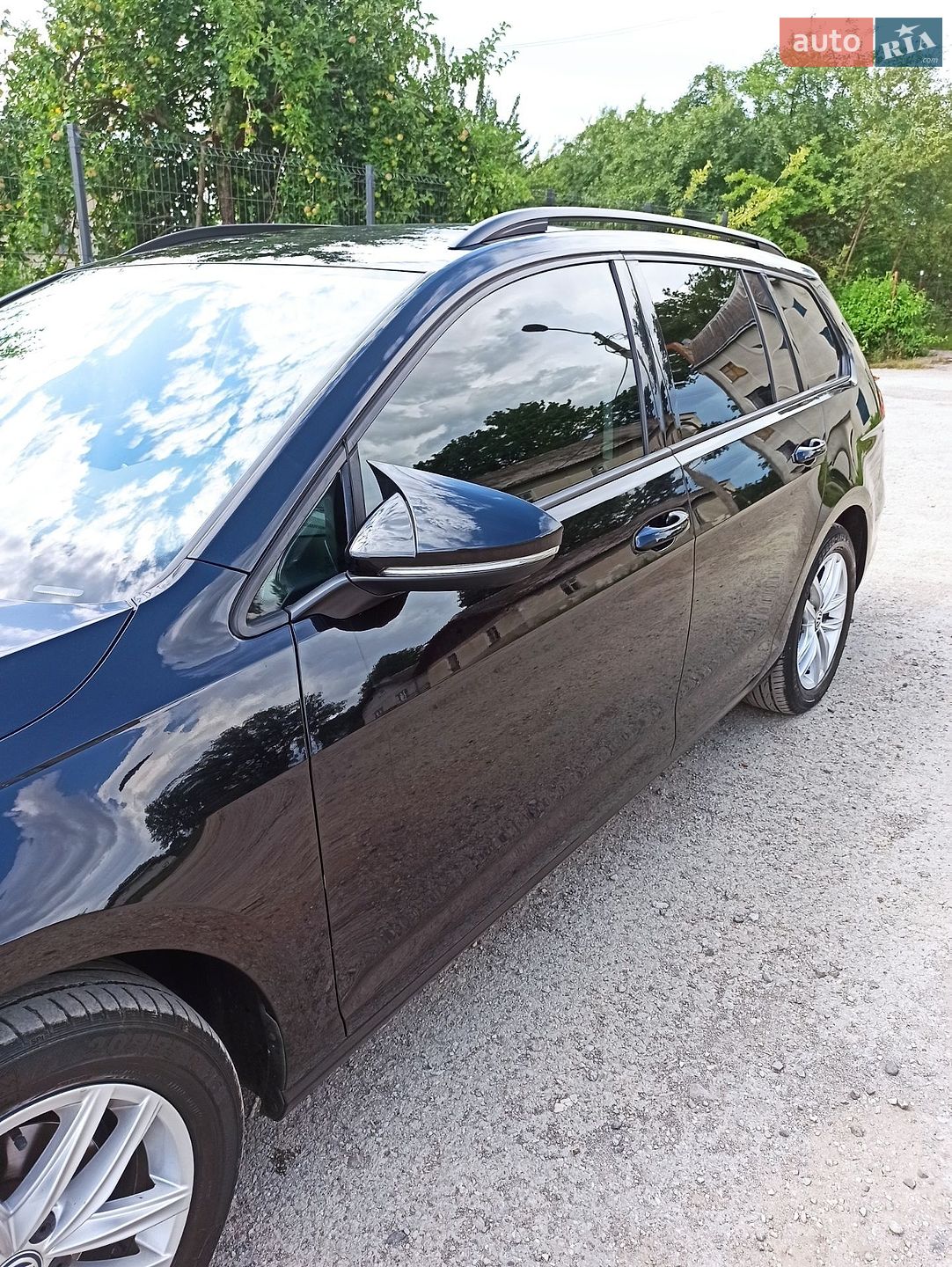 Volkswagen Golf 2017 VIN WVWZZZAUZHP765919 фото оголошення 3 з 24