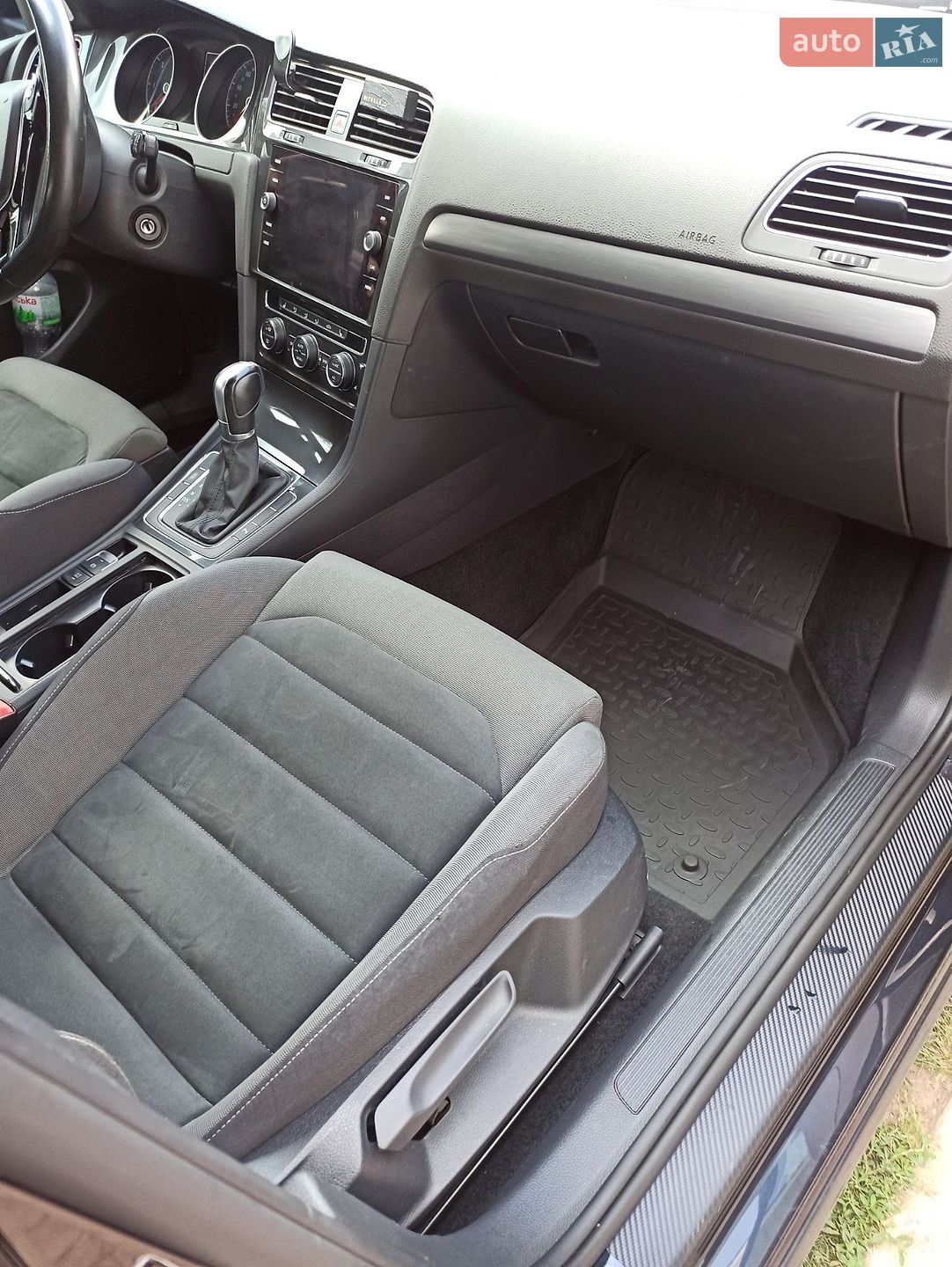 Volkswagen Golf 2017 VIN WVWZZZAUZHP765919 фото оголошення 15 з 24