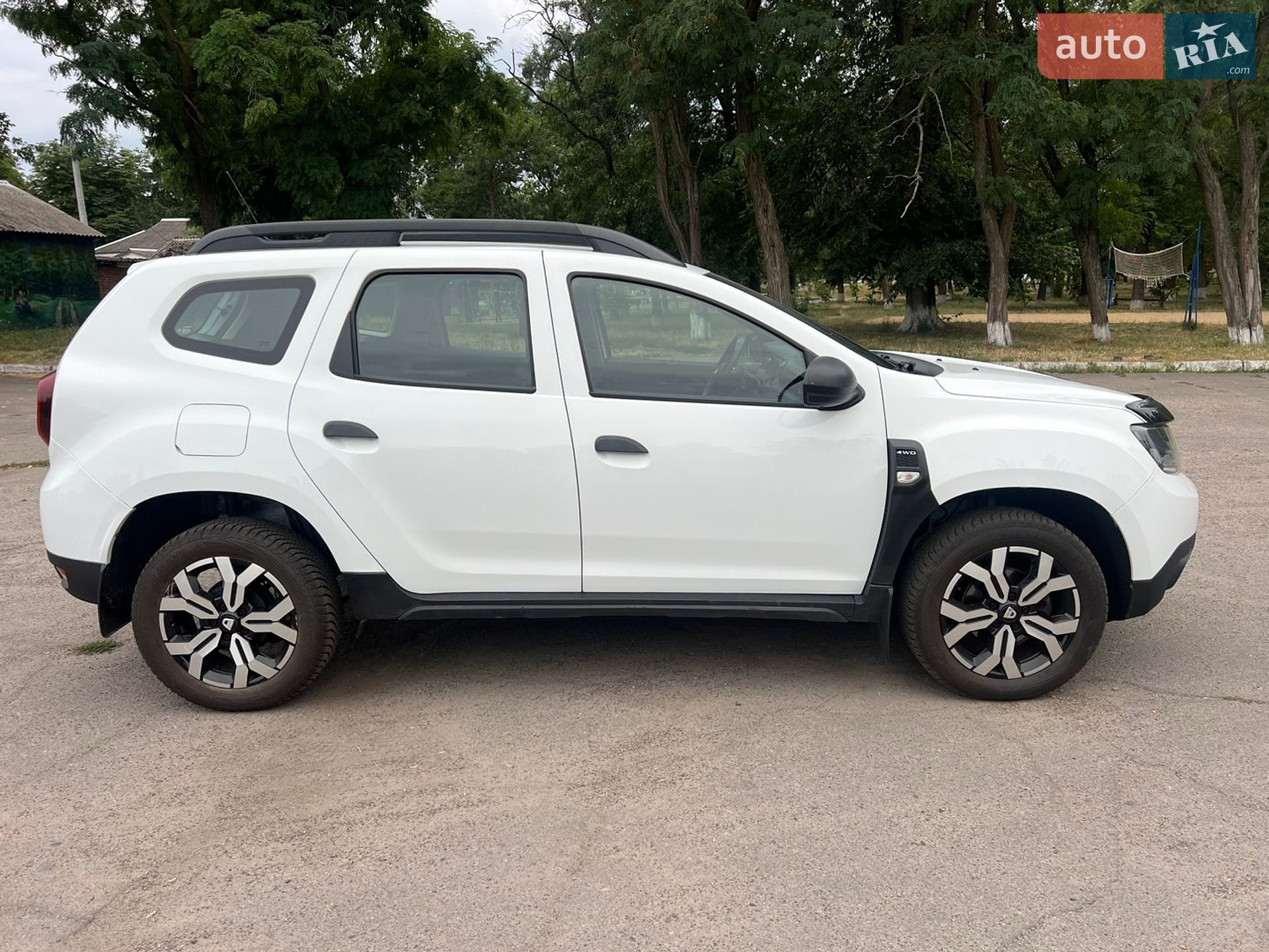 Dacia Duster 2018 VIN VF1HJD40860687737 фото оголошення 4 з 27