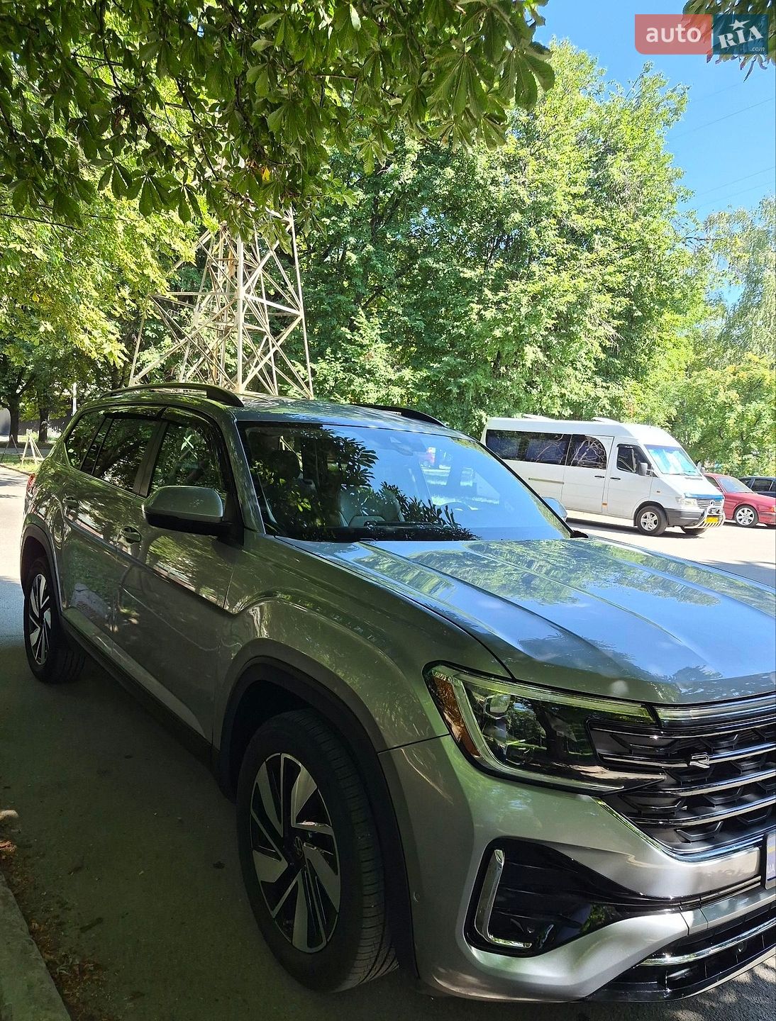 Volkswagen Atlas 2024 VIN 1V2HR2CA9RC620848 фото оголошення 3 з 41