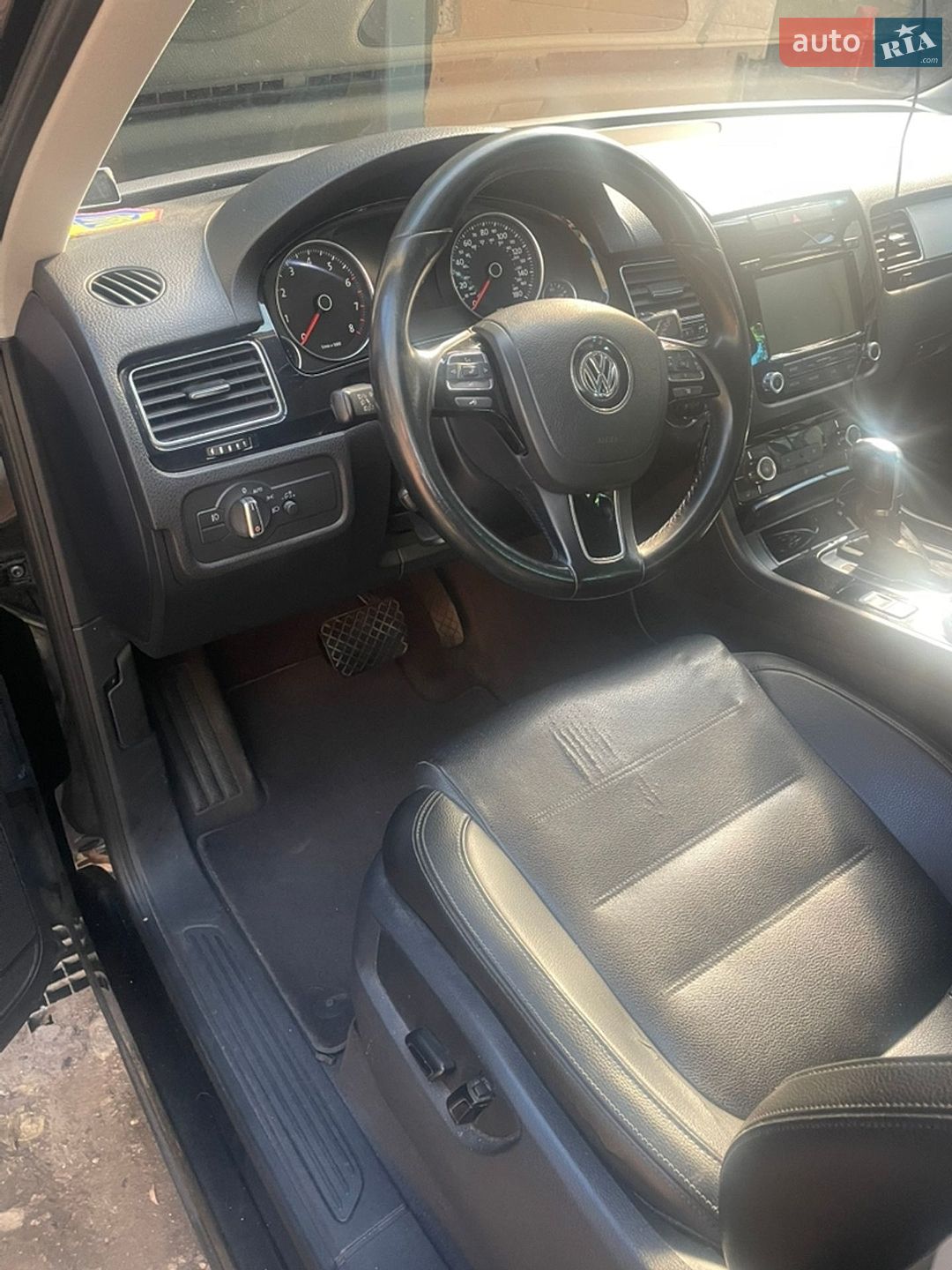 Volkswagen Touareg 2013 VIN WVGEF9BPXDD010452 фото оголошення 17 з 24