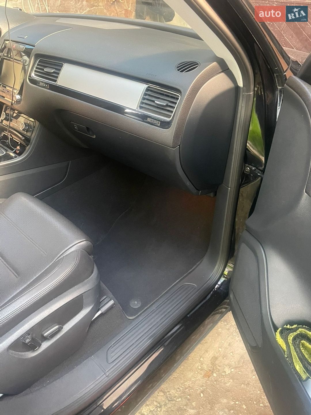 Volkswagen Touareg 2013 VIN WVGEF9BPXDD010452 фото оголошення 19 з 24