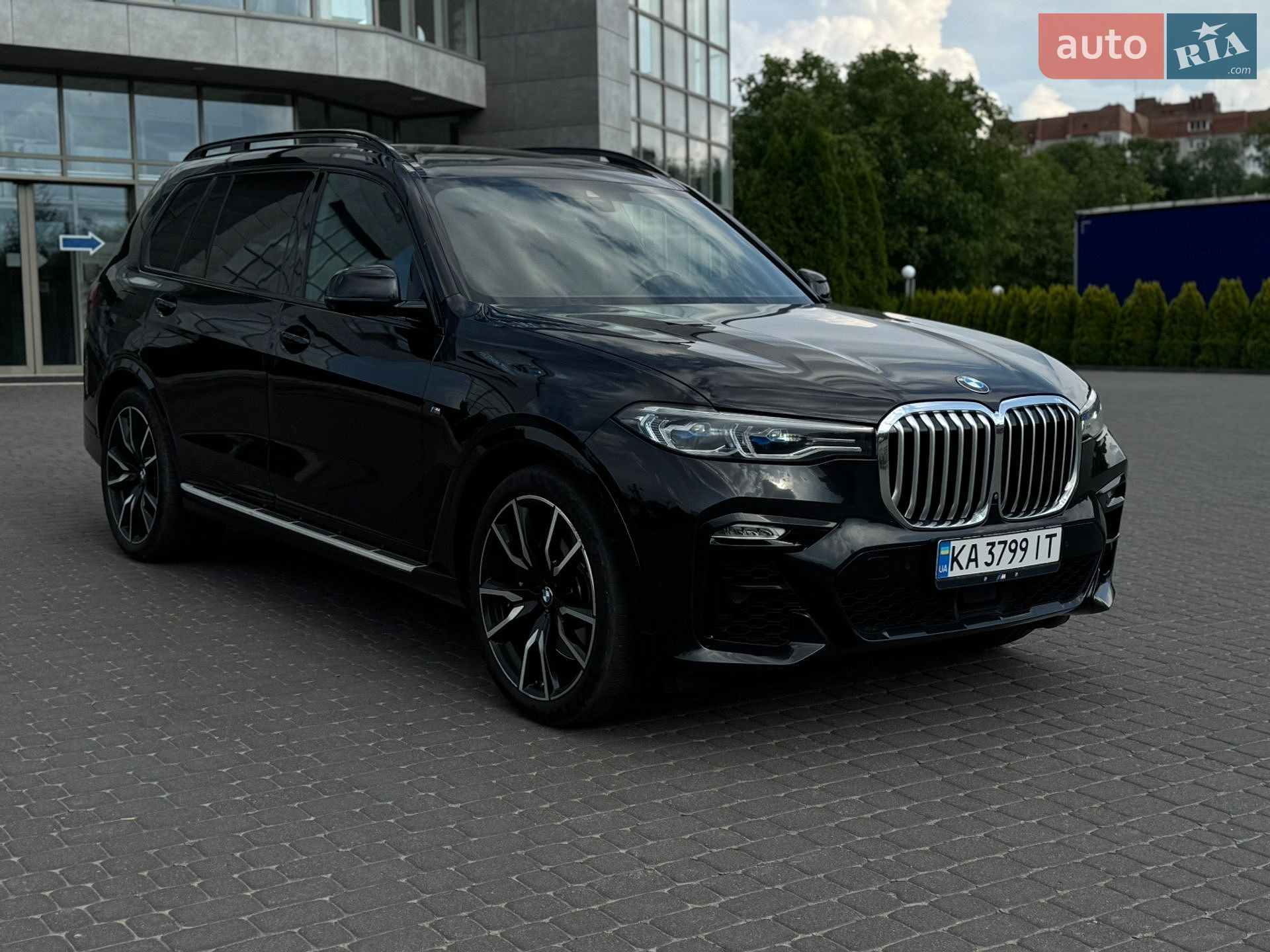 BMW X7 2022 VIN WBACW810209L37299 фото оголошення 2 з 52