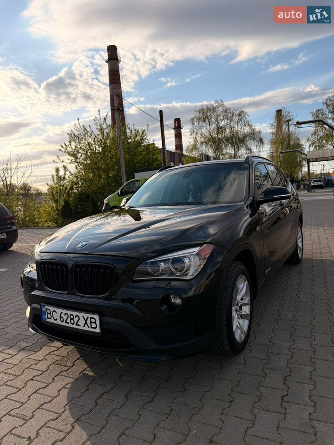 BMW X1 2014 VIN WBAVL1C53FVY32306 фото оголошення 2 з 16