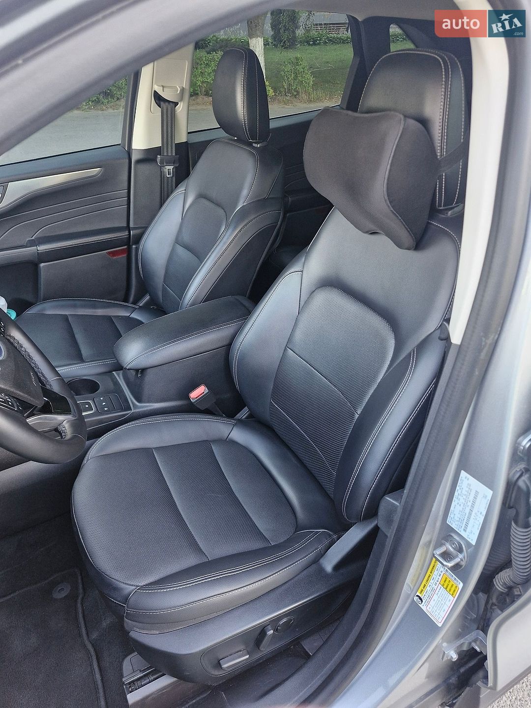 Ford Escape 2021 VIN 1FMCU0DZ5MUB18081 фото оголошення 19 з 33