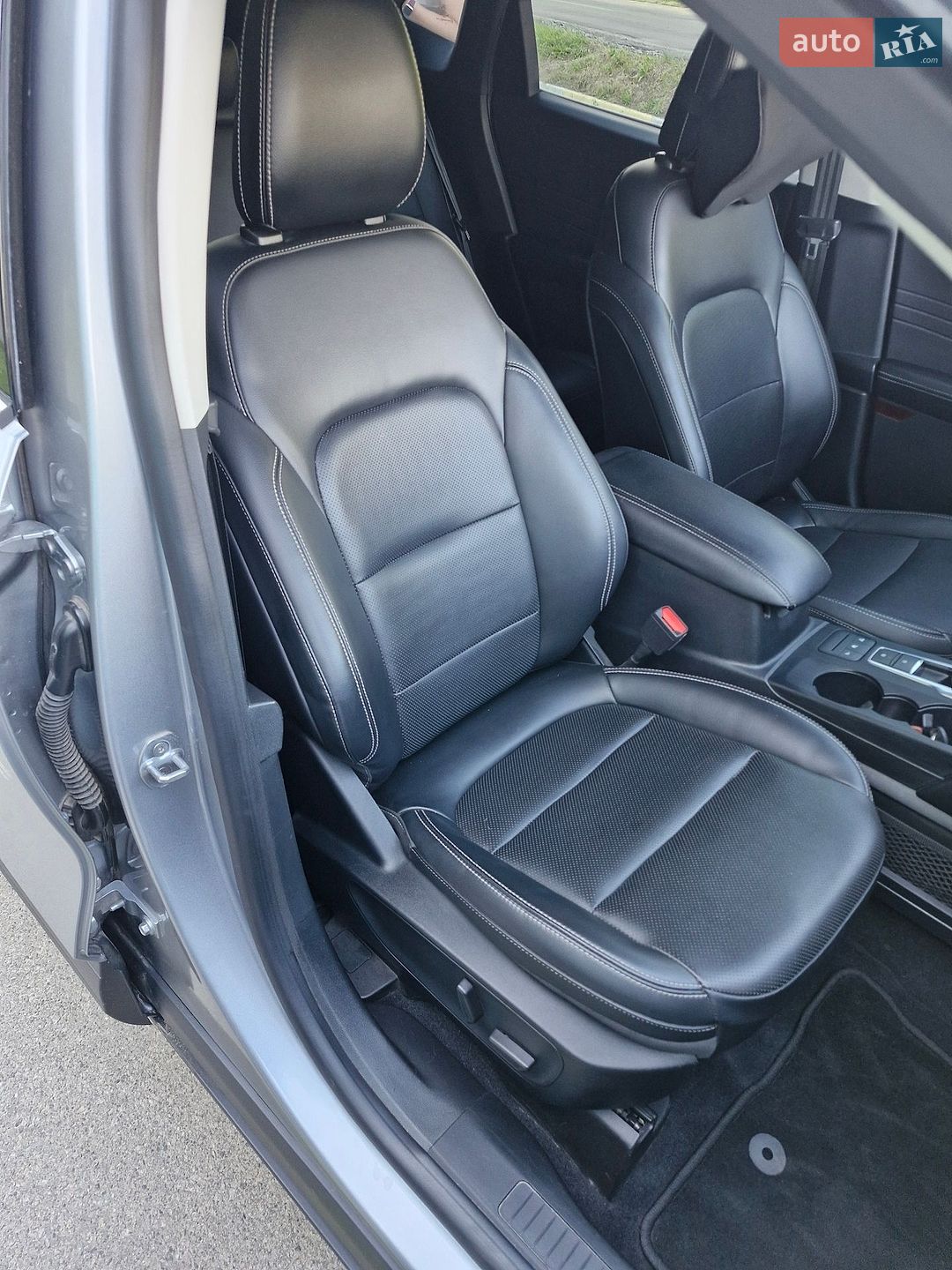 Ford Escape 2021 VIN 1FMCU0DZ5MUB18081 фото оголошення 29 з 33