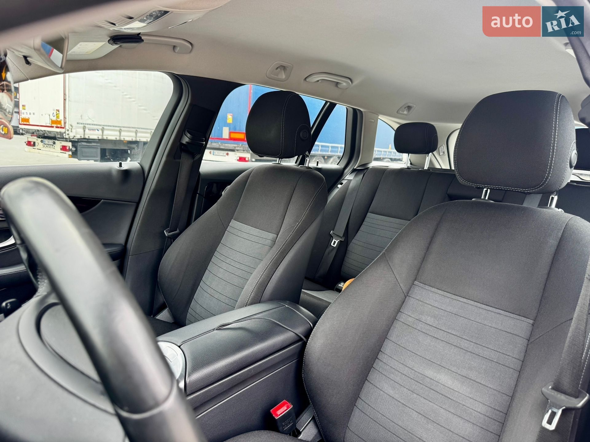 Mercedes-Benz C-Class 2014 VIN WDD2052041F119281 фото оголошення 15 з 22