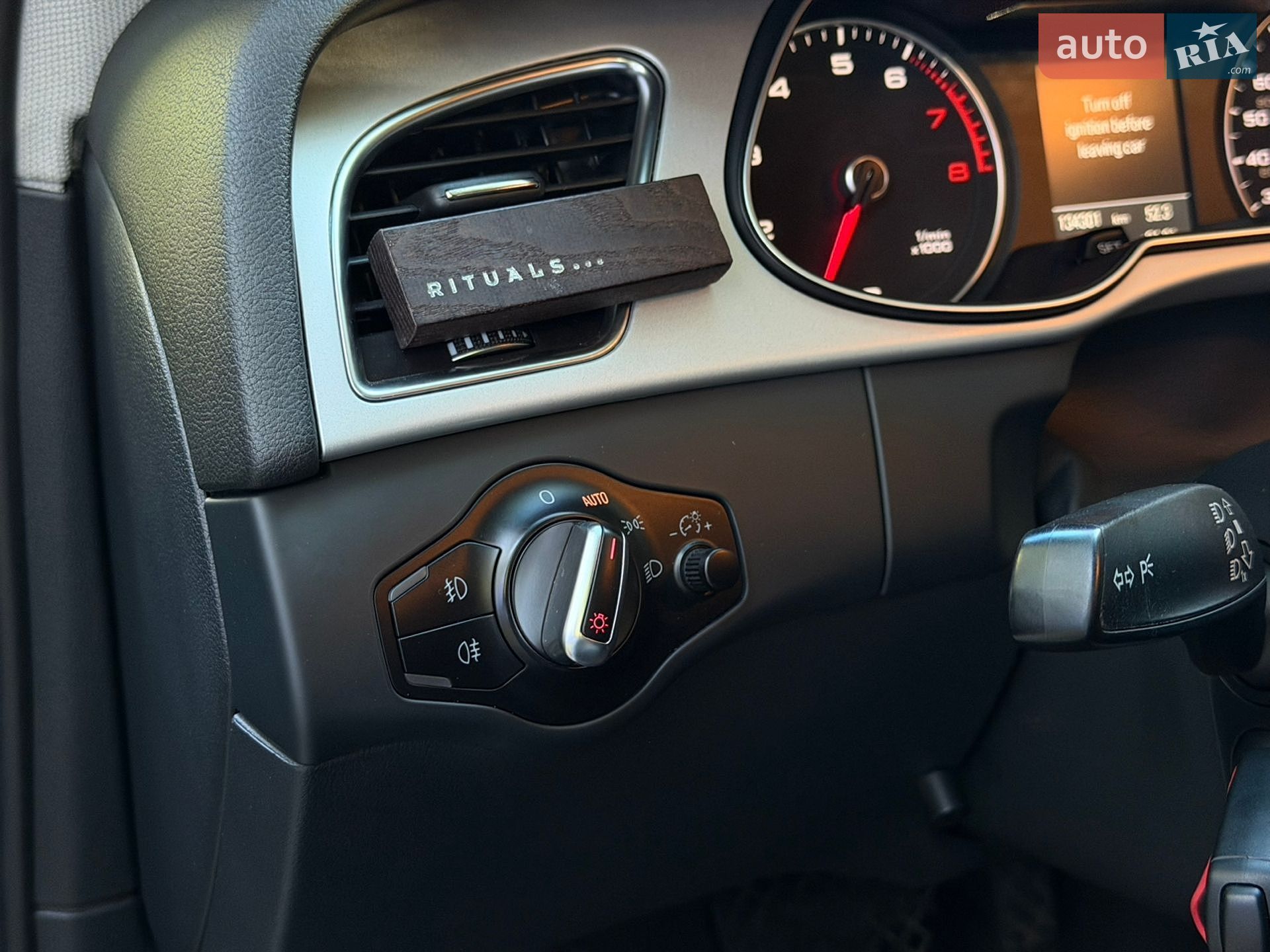 Audi A4 2015 VIN WAUBFAFL0GN017471 фото оголошення 43 з 67
