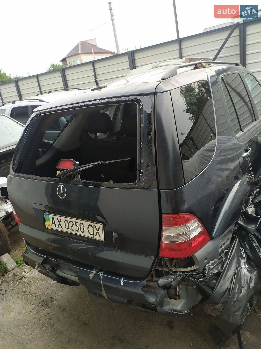 Mercedes-Benz M-Class 2004 VIN WDC1631571A482203 фото оголошення 3 з 5