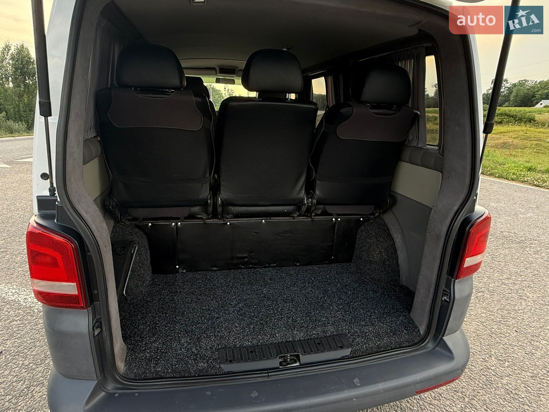 Volkswagen Transporter 2010 VIN WV1ZZZ7HZAH260152 фото оголошення 11 з 15