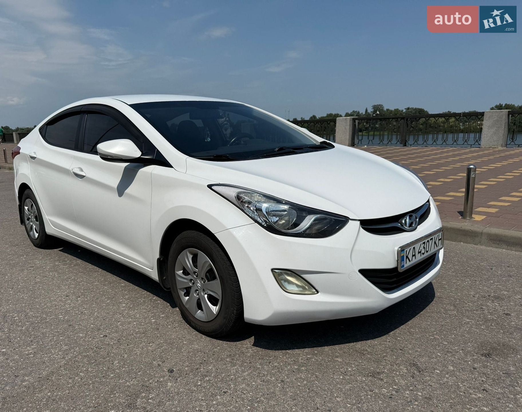 Hyundai Elantra 2013 VIN KMHDH41CADU941253 фото оголошення 4 з 19