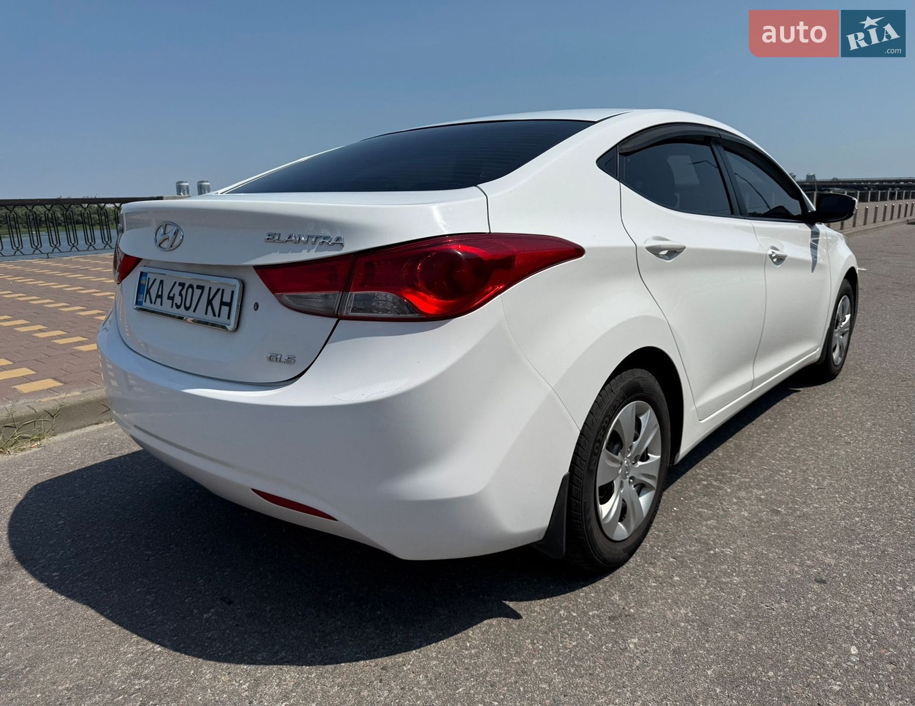 Hyundai Elantra 2013 VIN KMHDH41CADU941253 фото оголошення 6 з 19
