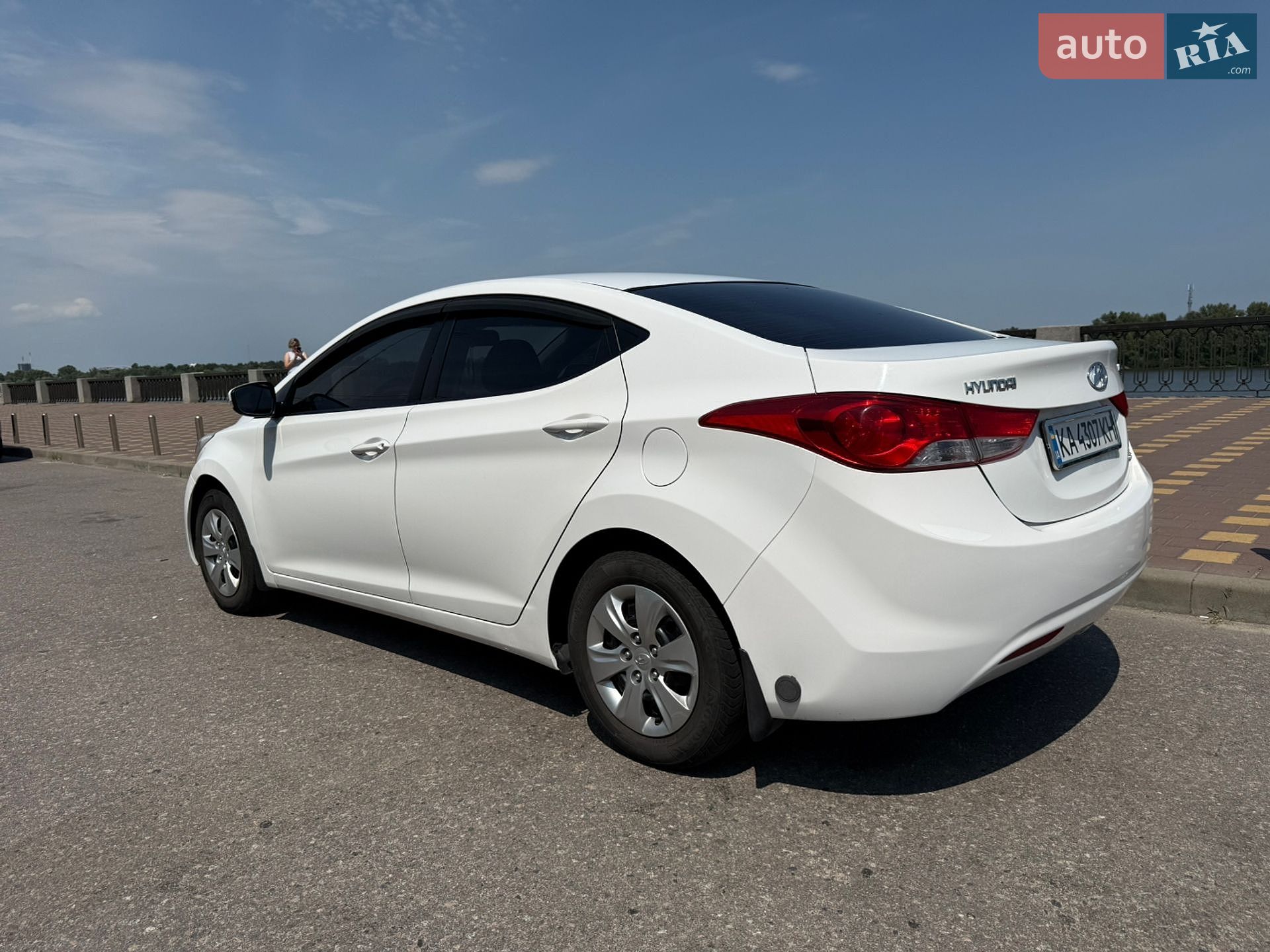Hyundai Elantra 2013 VIN KMHDH41CADU941253 фото оголошення 8 з 19
